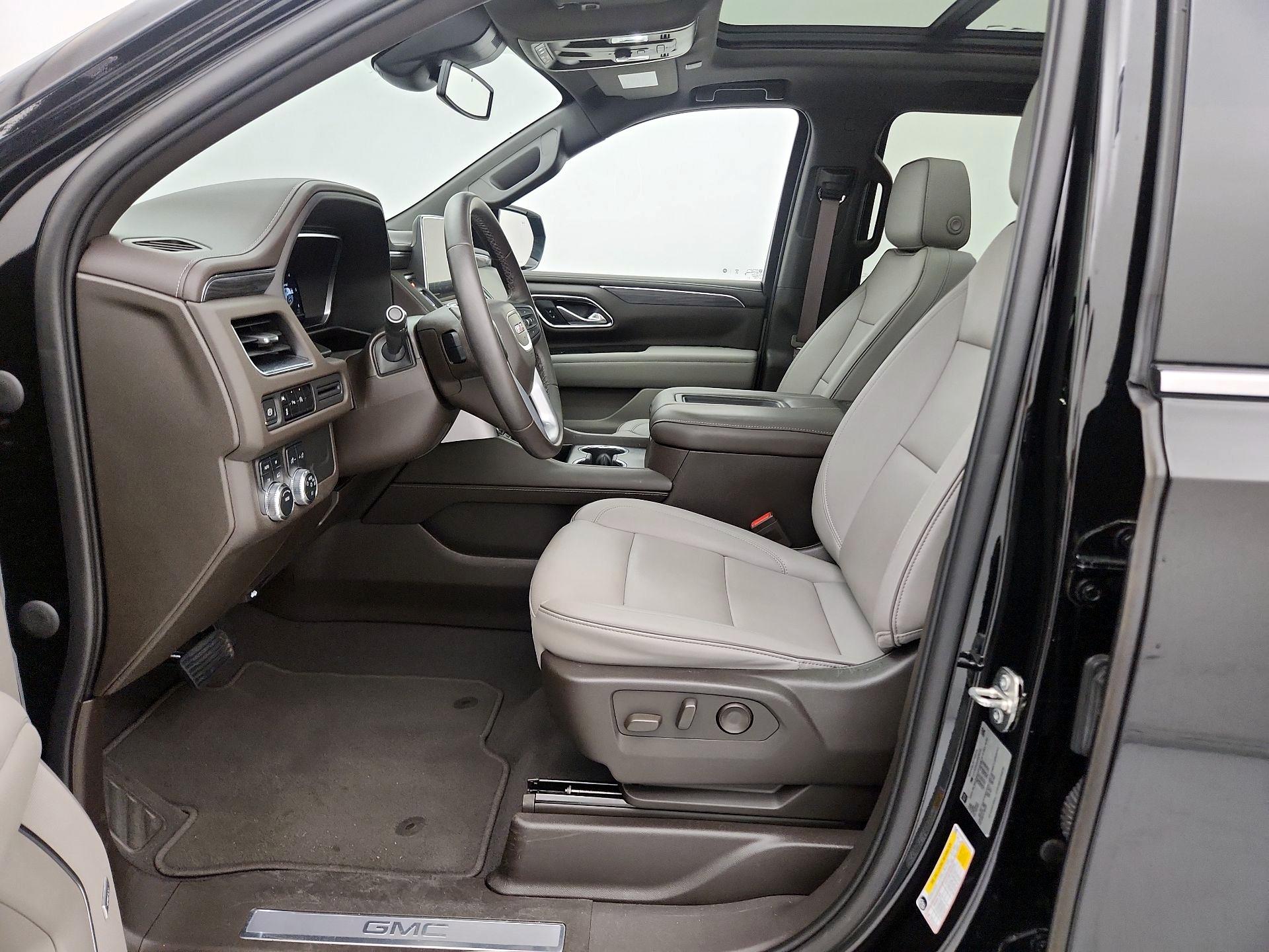 Thumbnail: 2023 GMC Yukon XL - 11