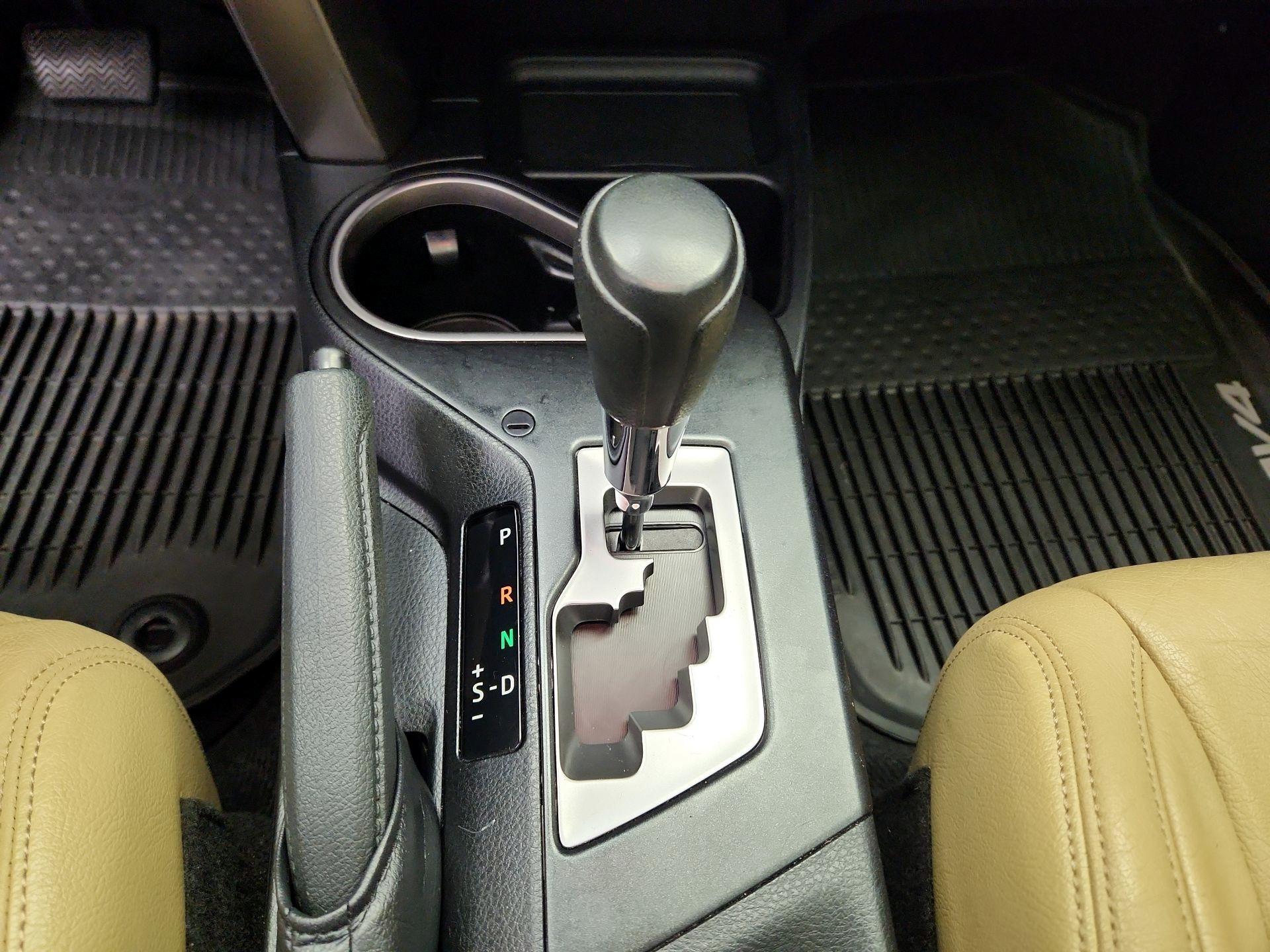 Thumbnail: 2017 Toyota RAV4 - 17