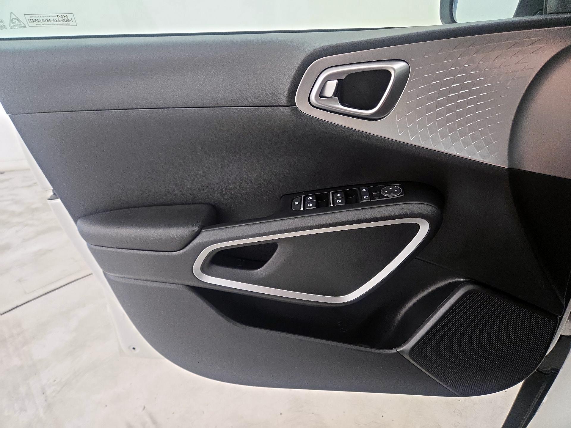 Thumbnail: 2024 Kia Soul - 12