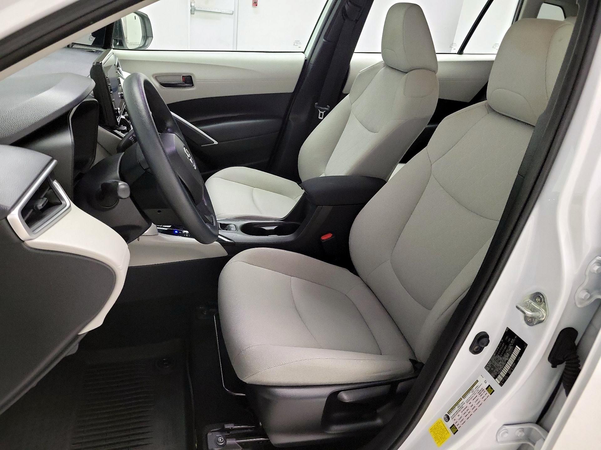 Thumbnail: 2022 Toyota Corolla Cross - 11