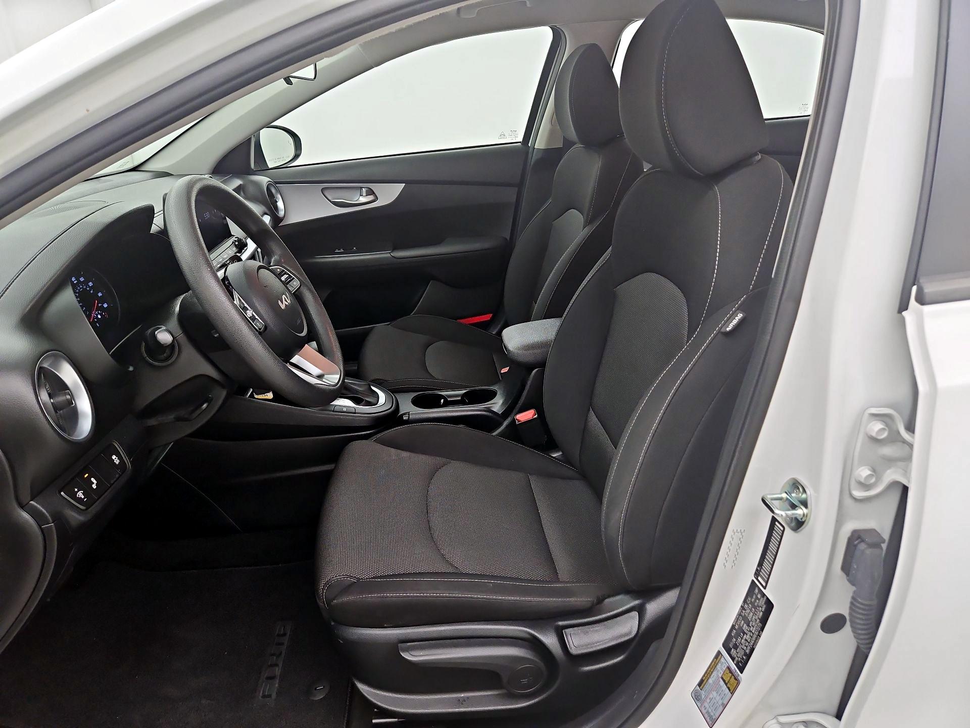 Thumbnail: 2024 Kia Forte - 11