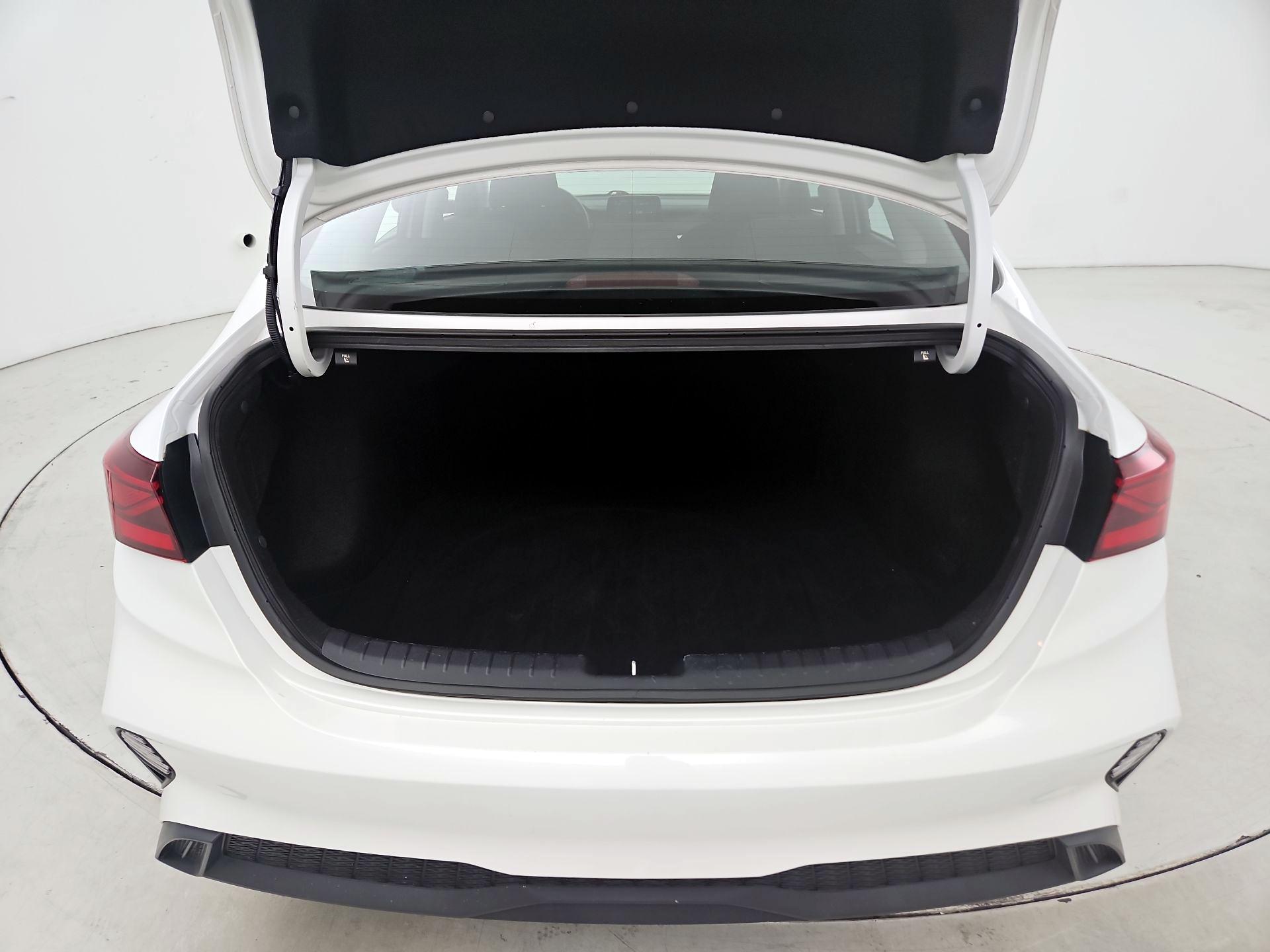 Thumbnail: 2024 Kia Forte - 20