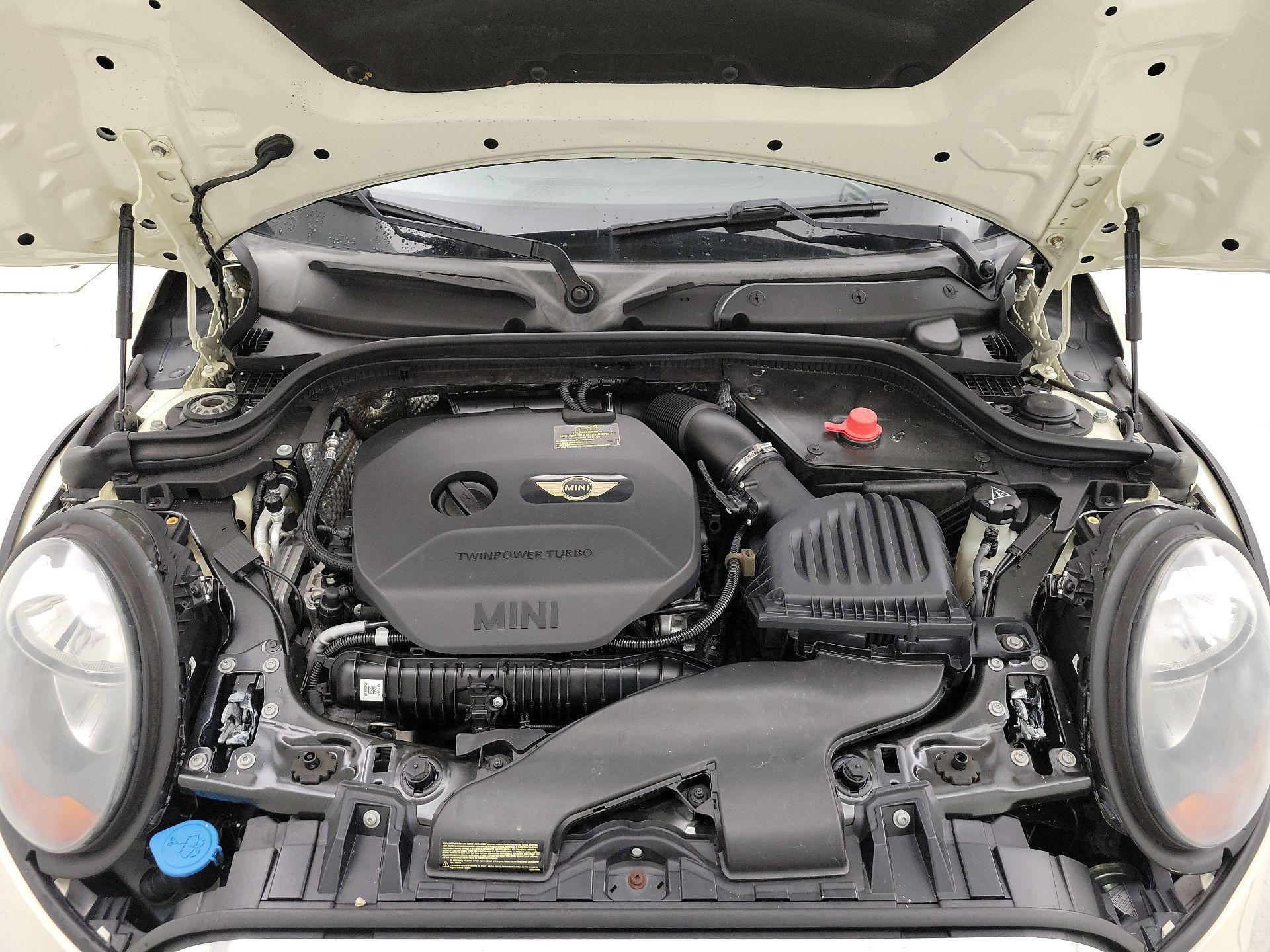 Thumbnail: 2015 MINI Cooper Hardtop - 20