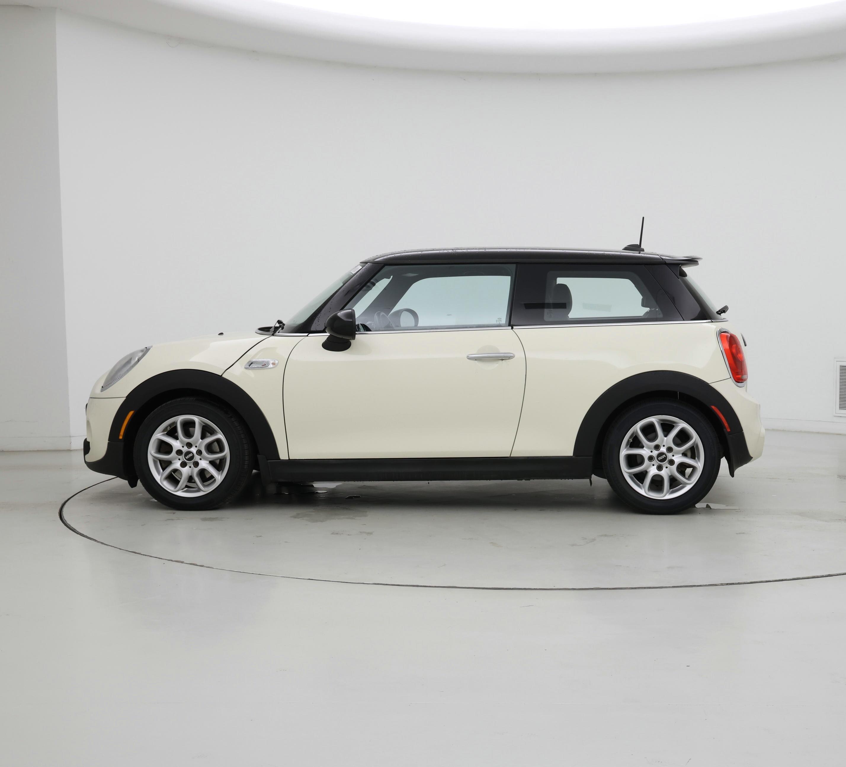Thumbnail: 2015 MINI Cooper Hardtop - 3