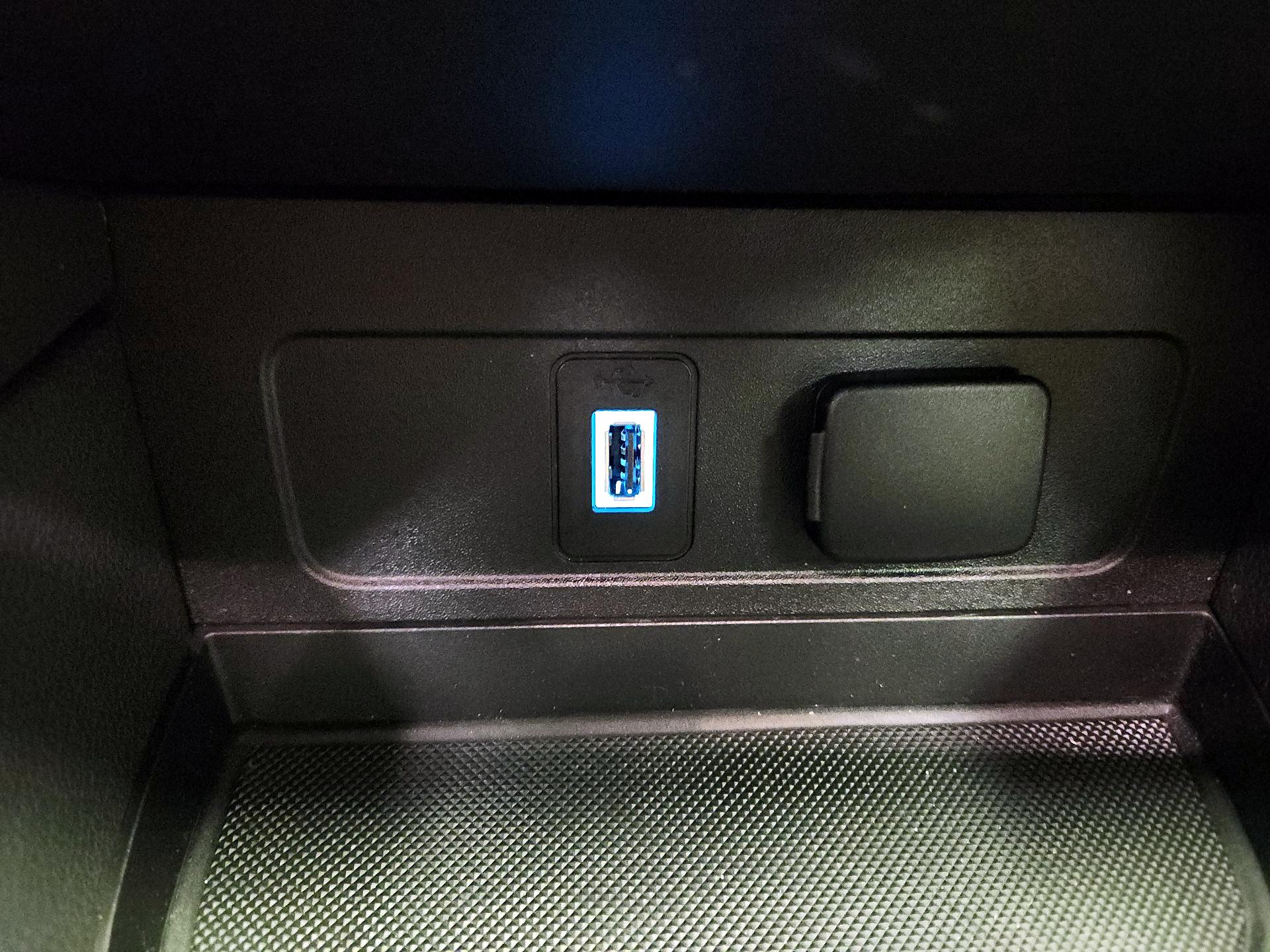 Thumbnail: 2019 Ford Escape - 18