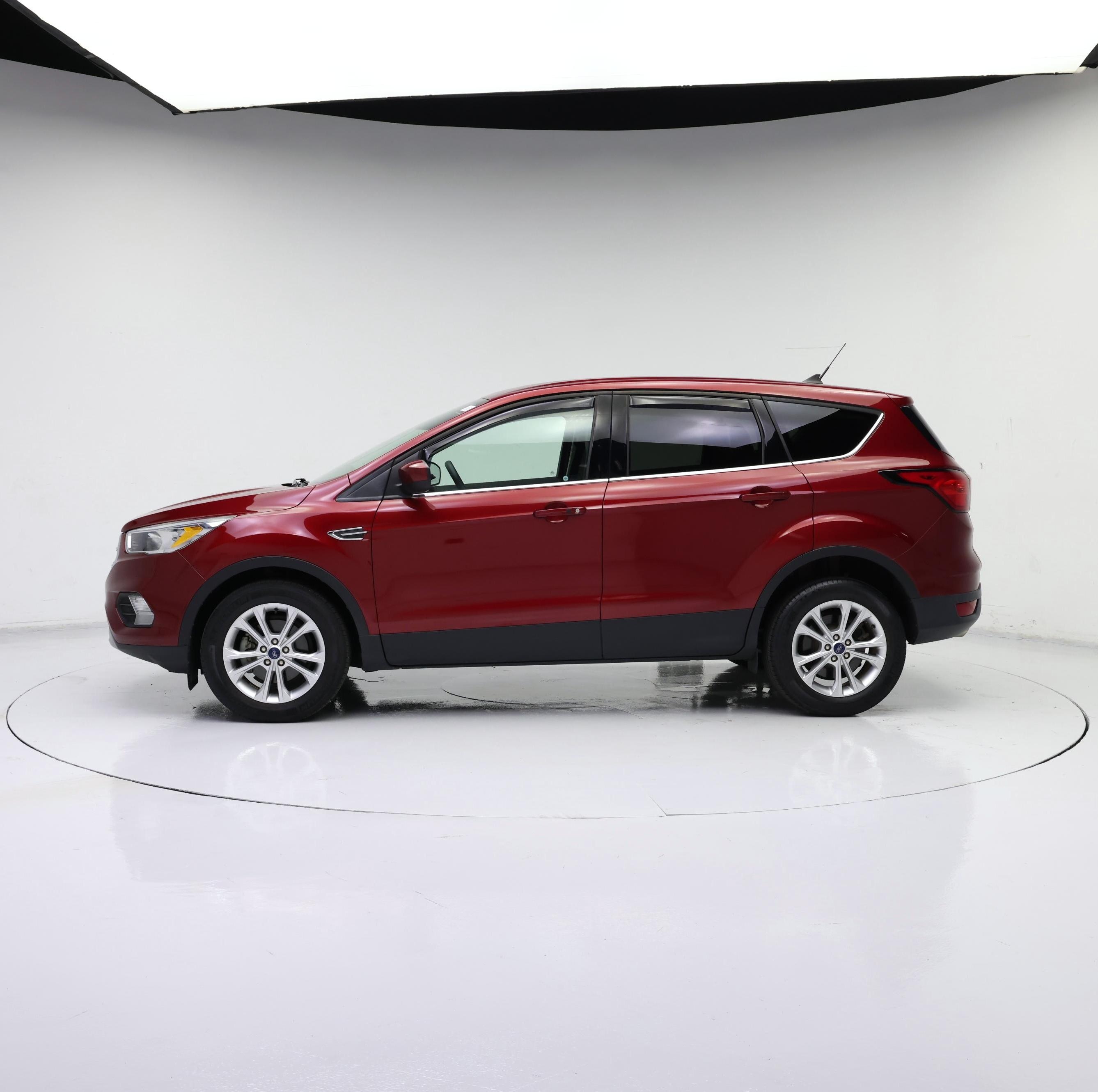 Thumbnail: 2019 Ford Escape - 3