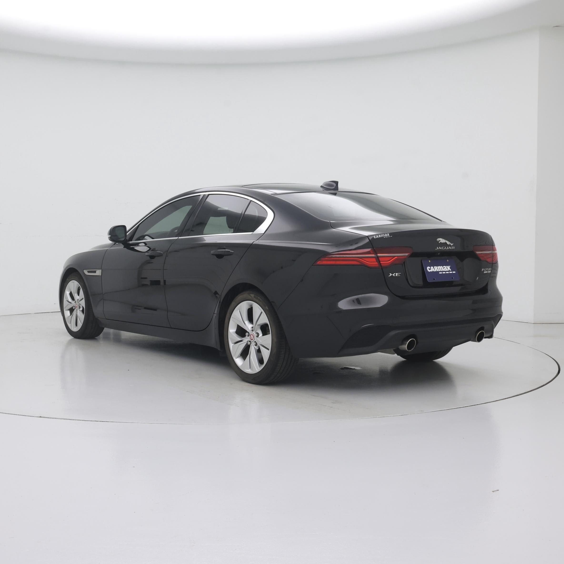 Thumbnail: 2020 Jaguar XE - 2