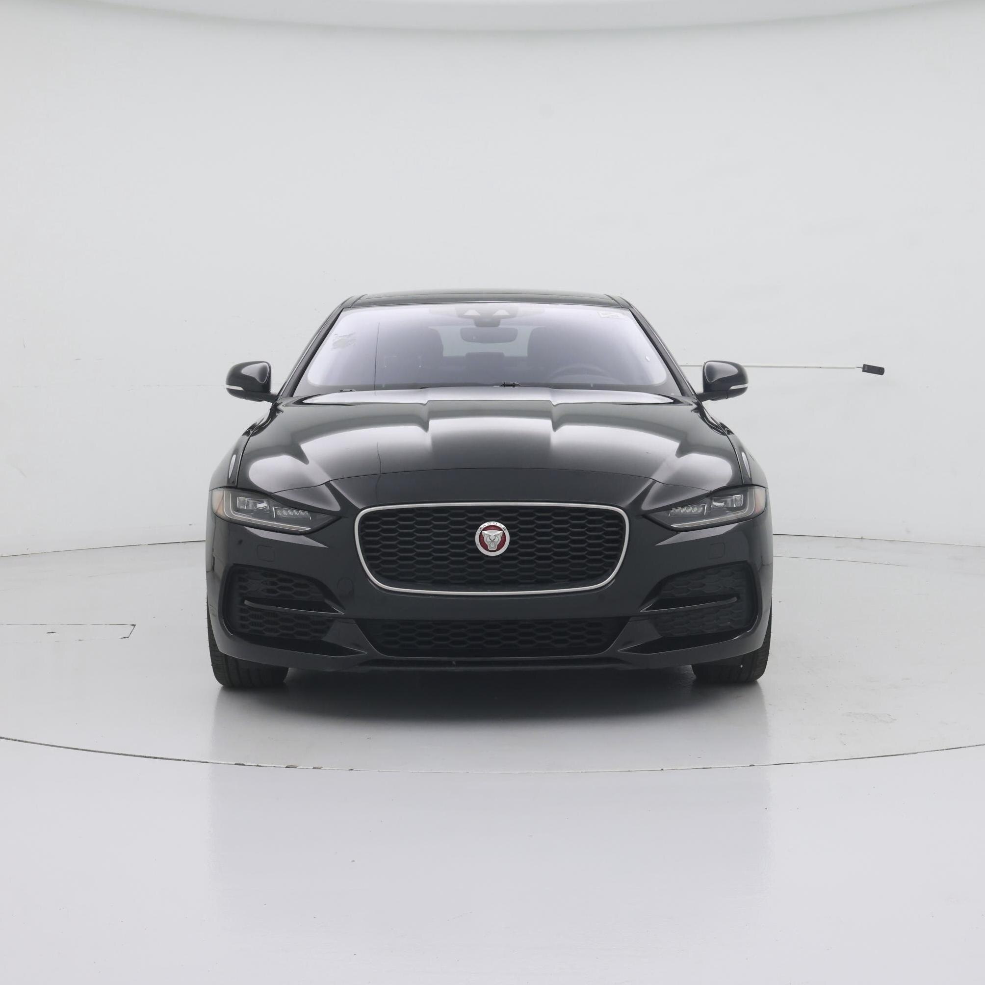 Thumbnail: 2020 Jaguar XE - 5