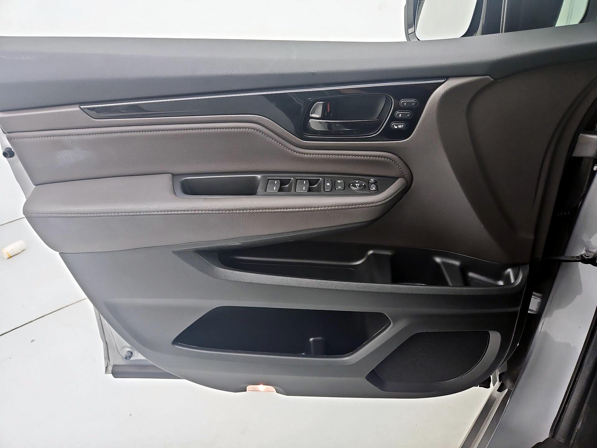 Thumbnail: 2022 Honda Odyssey - 12