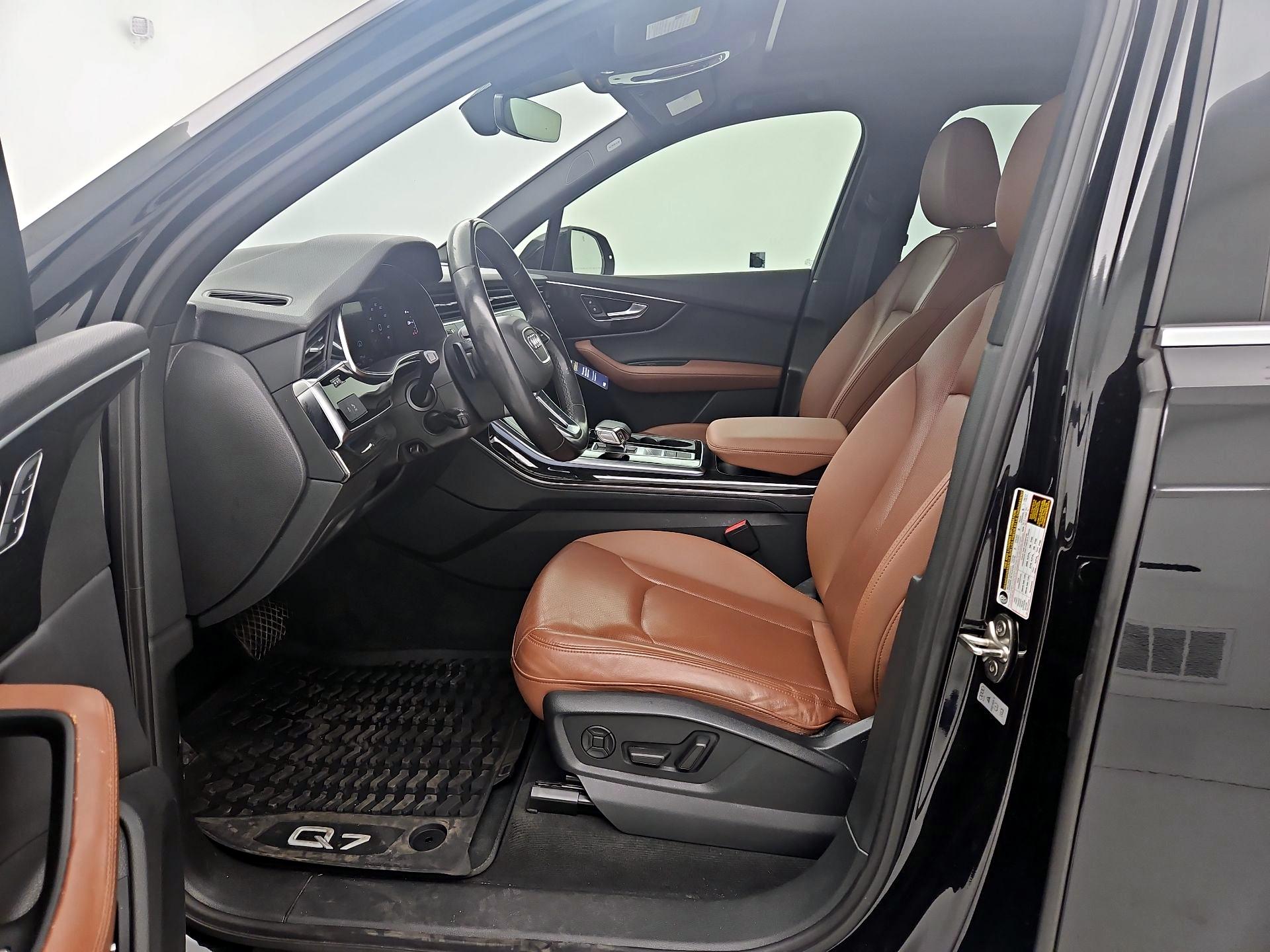 Thumbnail: 2021 Audi Q7 - 11