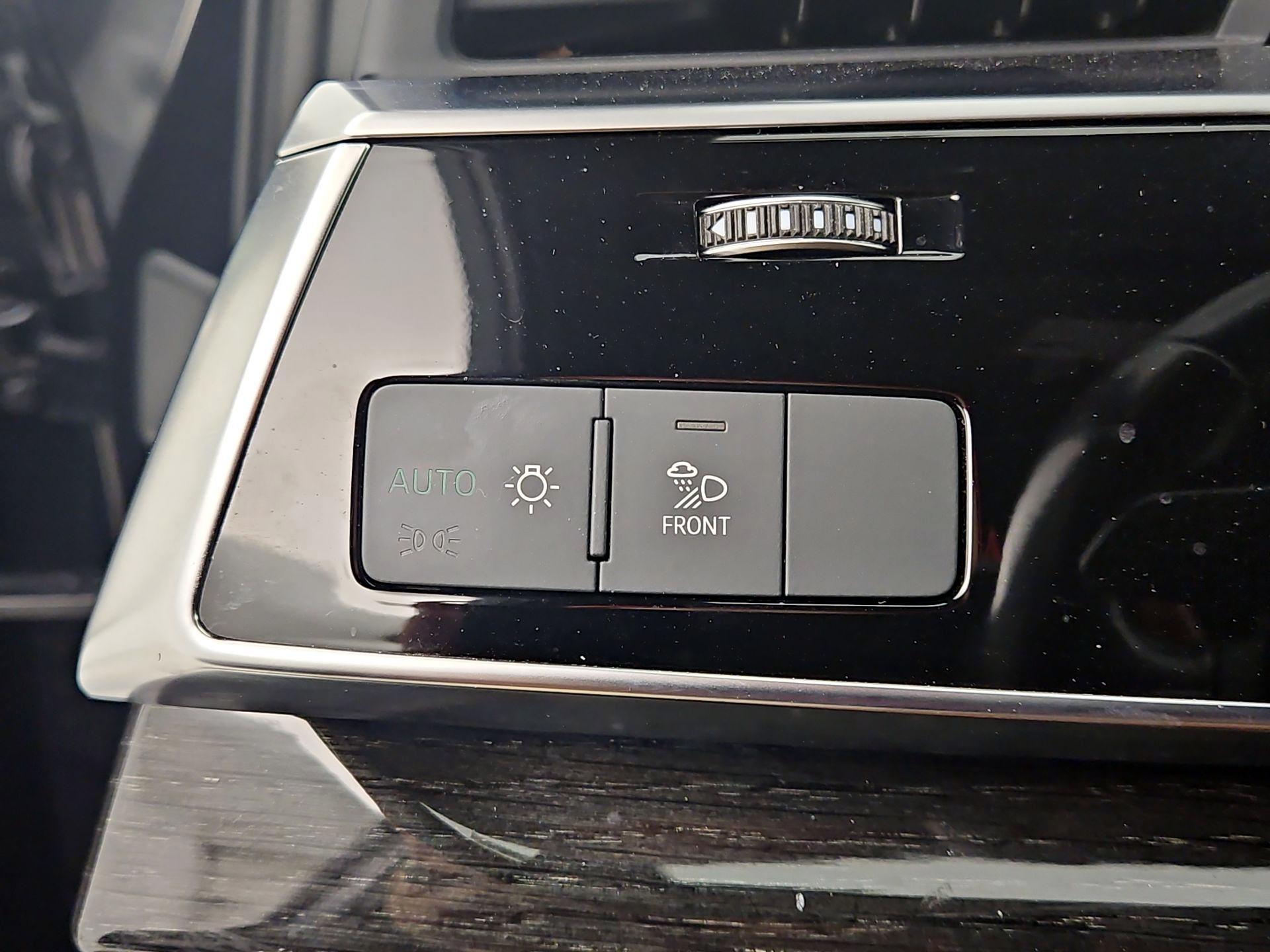 Thumbnail: 2021 Audi Q7 - 13