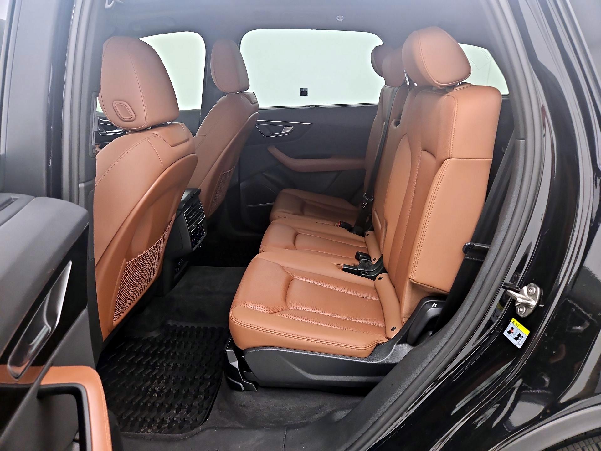 Thumbnail: 2021 Audi Q7 - 20