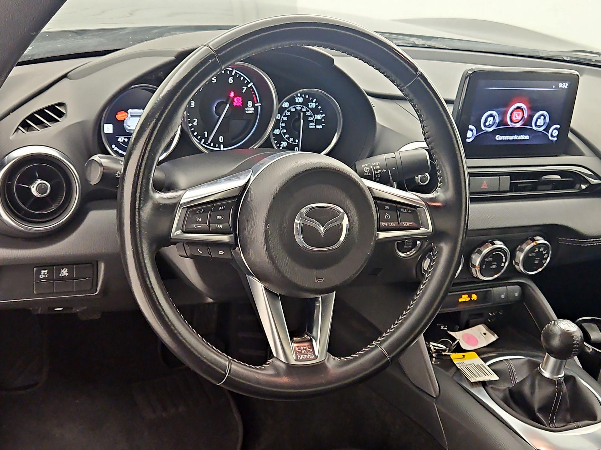 Thumbnail: 2023 Mazda MX-5 Miata - 10