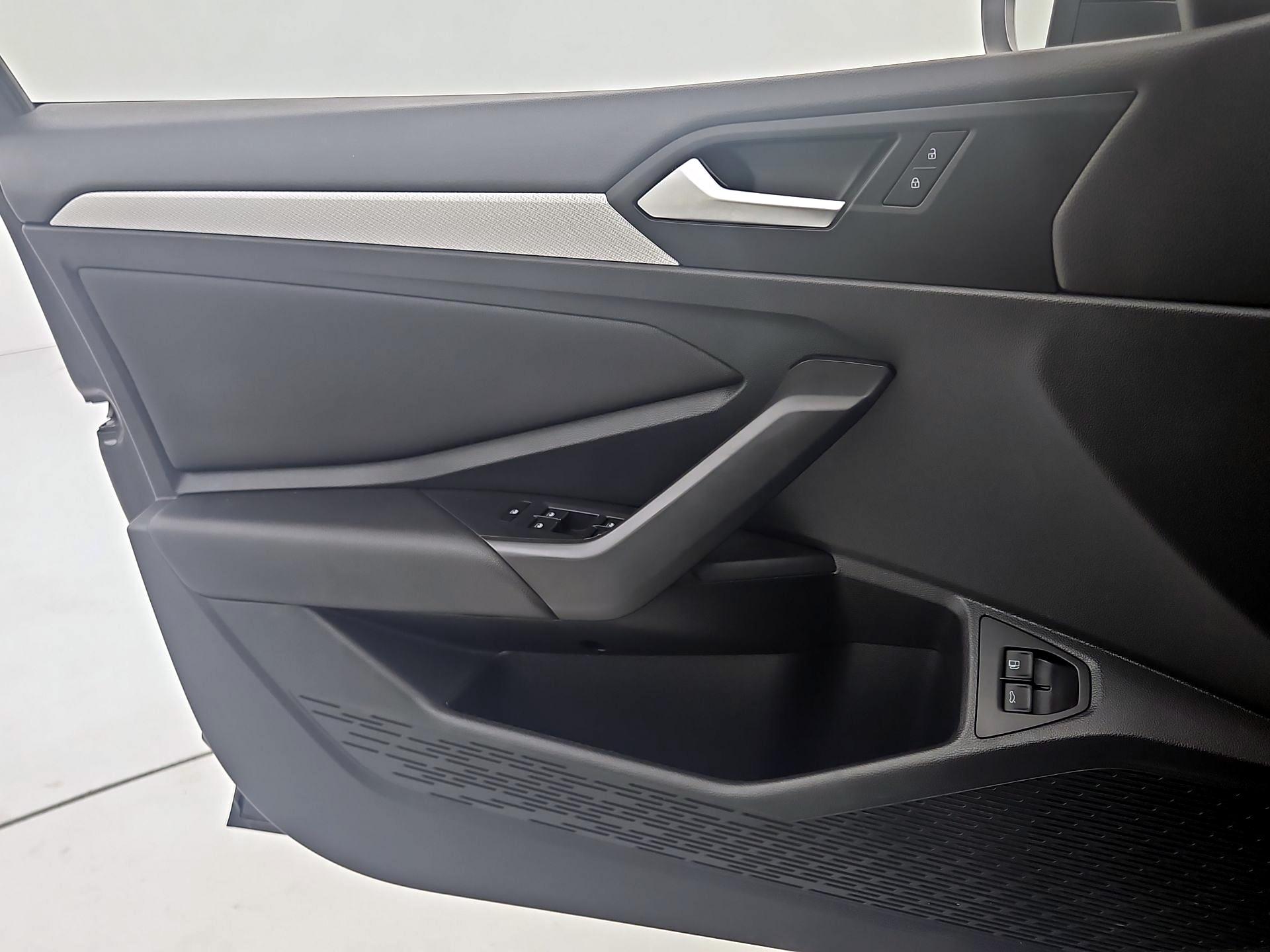 Thumbnail: 2021 Volkswagen Jetta - 12