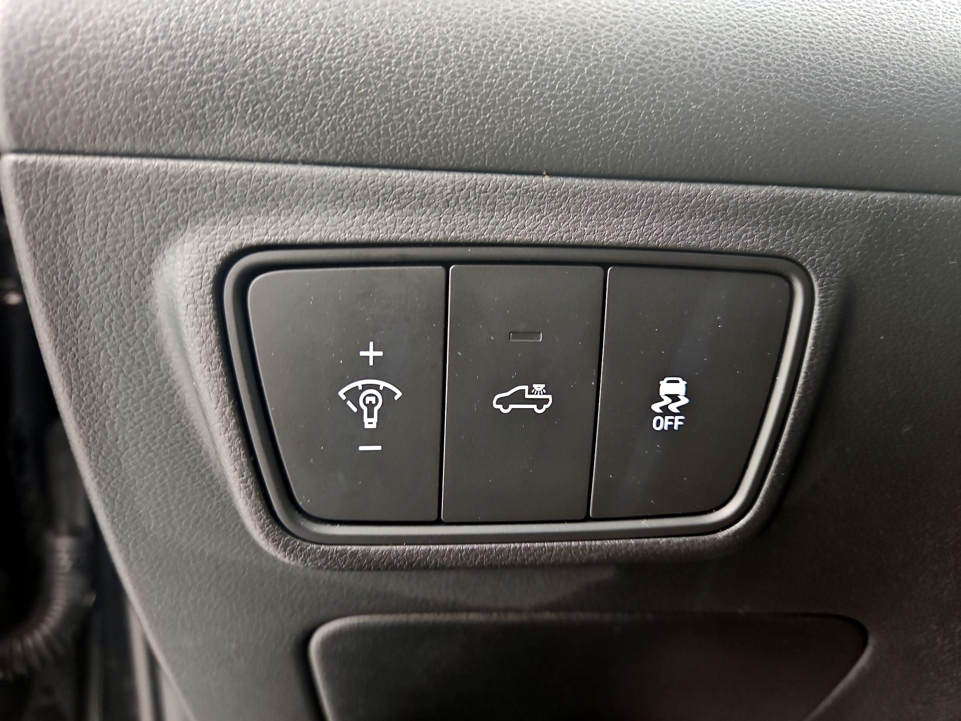 Thumbnail: 2023 Hyundai Santa Cruz - 13