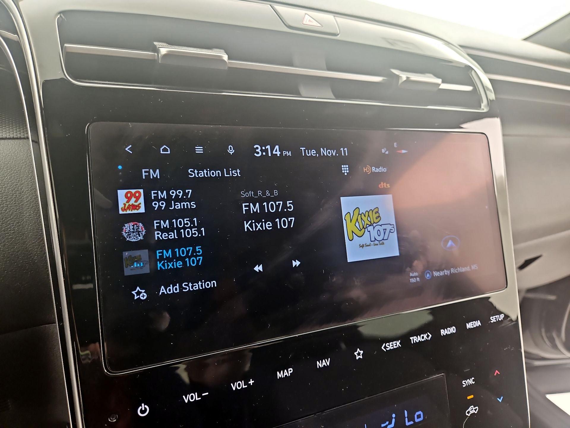 Thumbnail: 2023 Hyundai Santa Cruz - 16