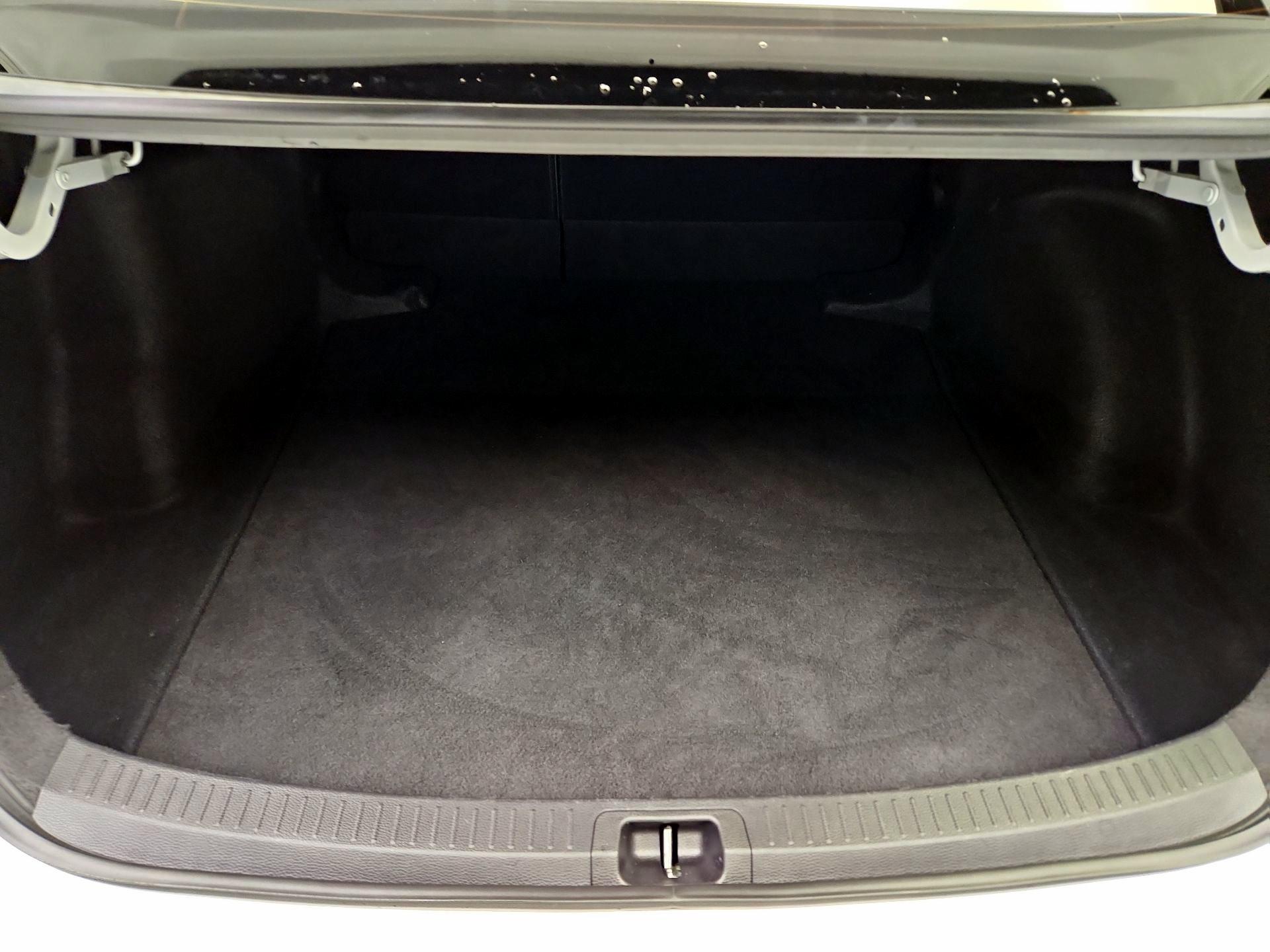 Thumbnail: 2021 Toyota Corolla - 20