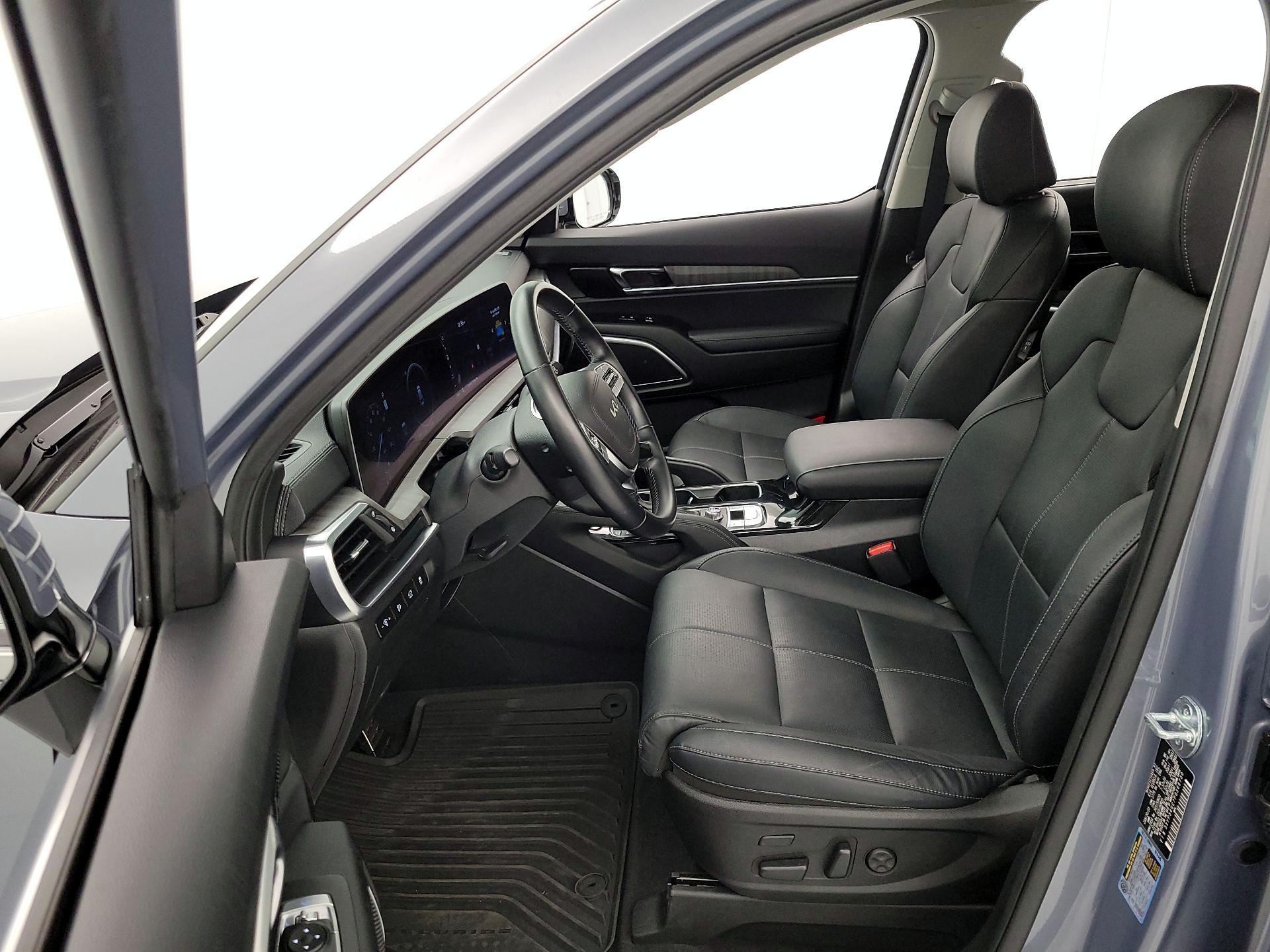 Thumbnail: 2023 Kia Telluride - 11