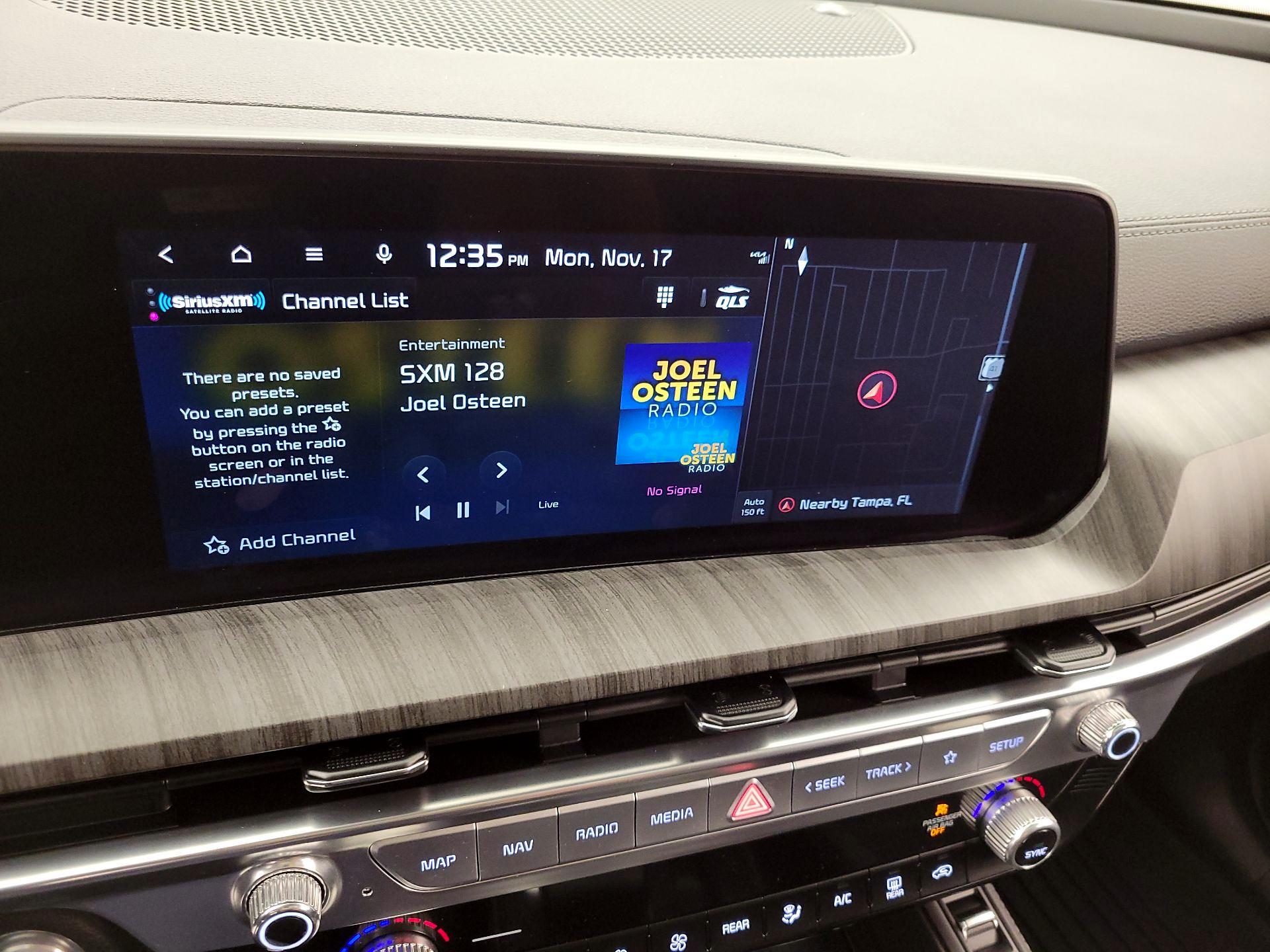 Thumbnail: 2023 Kia Telluride - 16