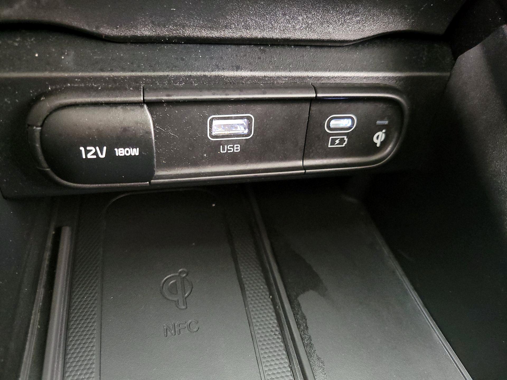 Thumbnail: 2023 Kia Telluride - 19