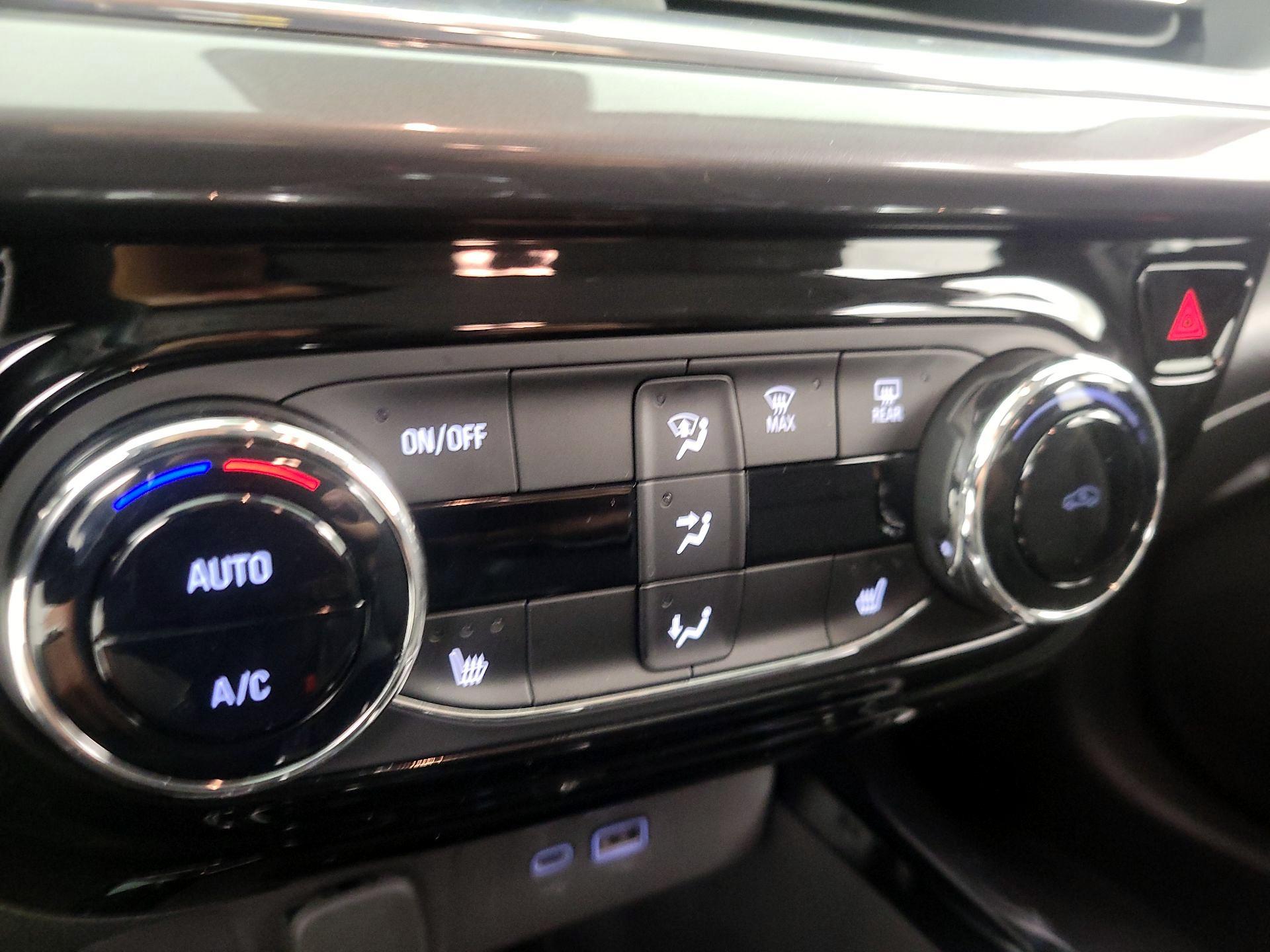 Thumbnail: 2025 Chevrolet Trax - 16