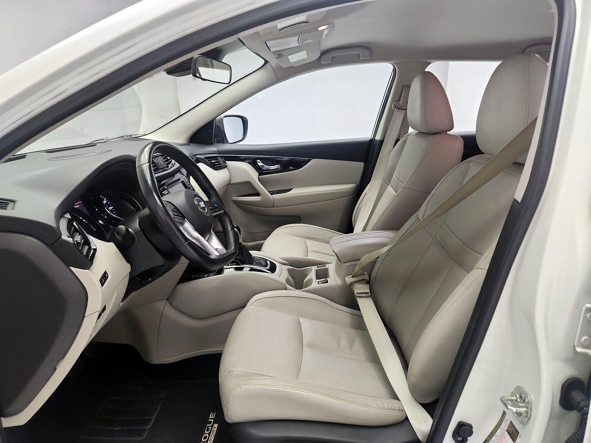 Thumbnail: 2019 Nissan Rogue Sport - 11