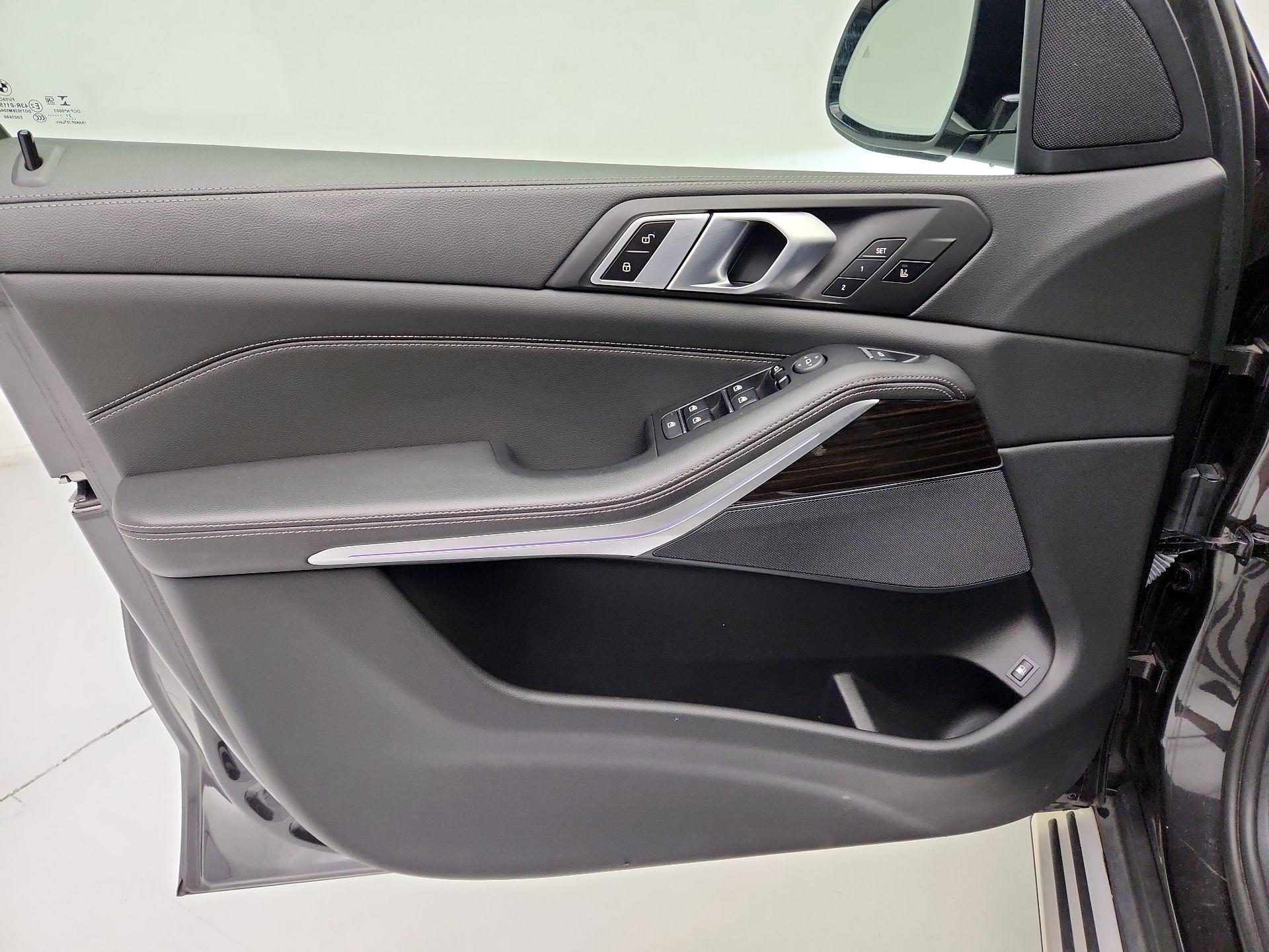 Thumbnail: 2021 BMW X5 - 12