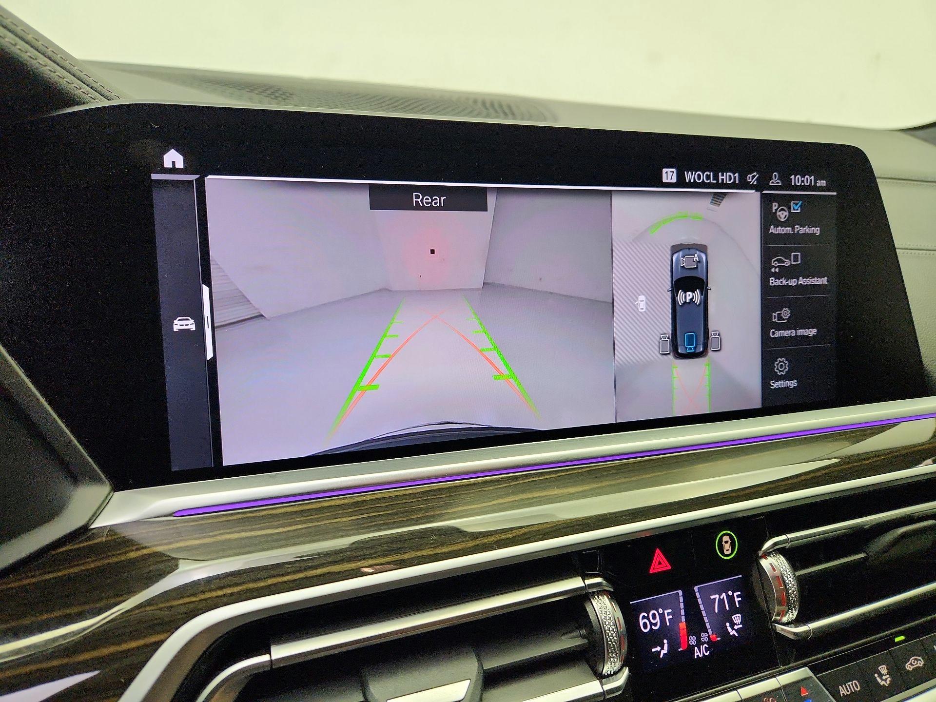 Thumbnail: 2021 BMW X5 - 15