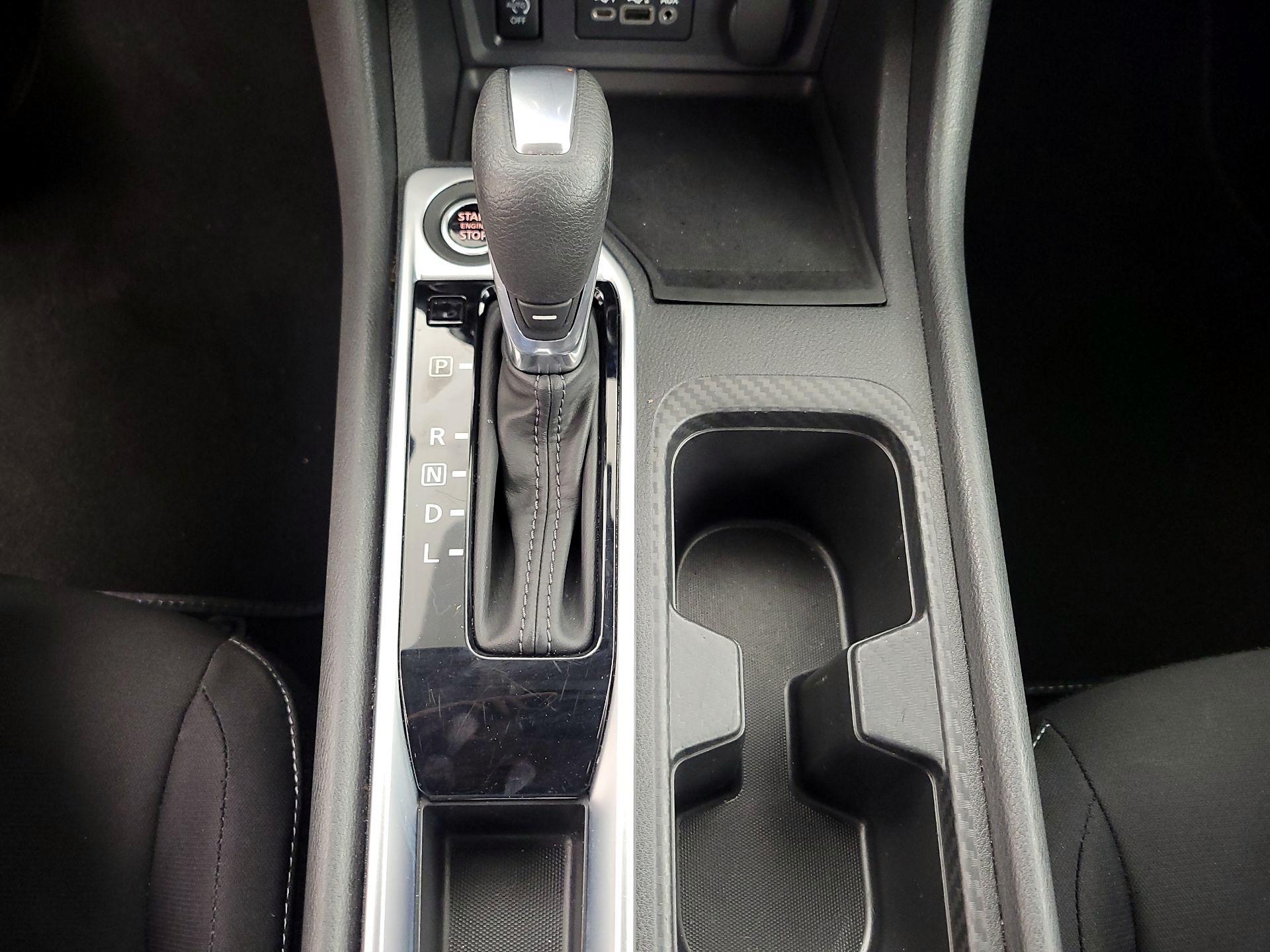 Thumbnail: 2024 Nissan Sentra - 17