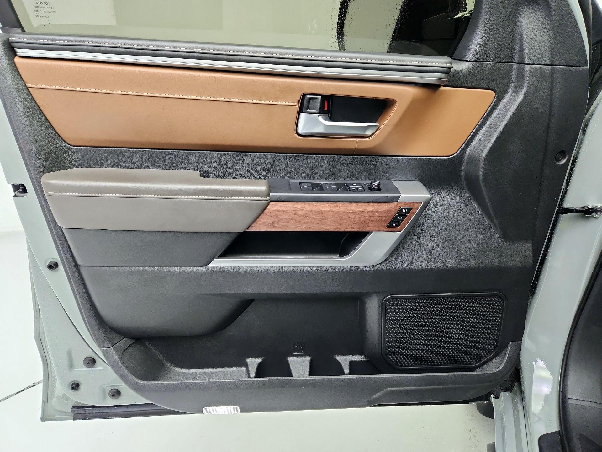 Thumbnail: 2025 Toyota Tundra - 12