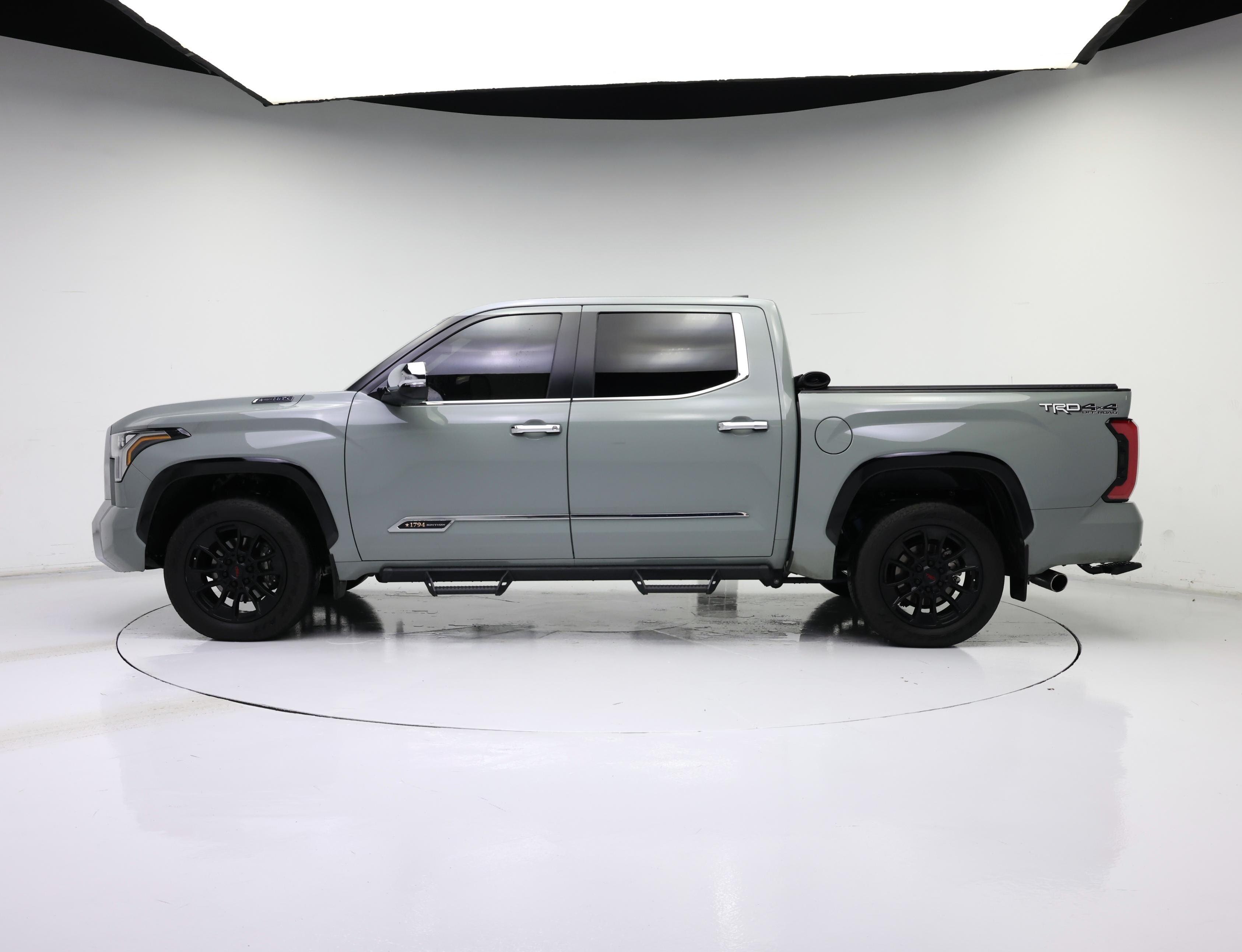 Thumbnail: 2025 Toyota Tundra - 3