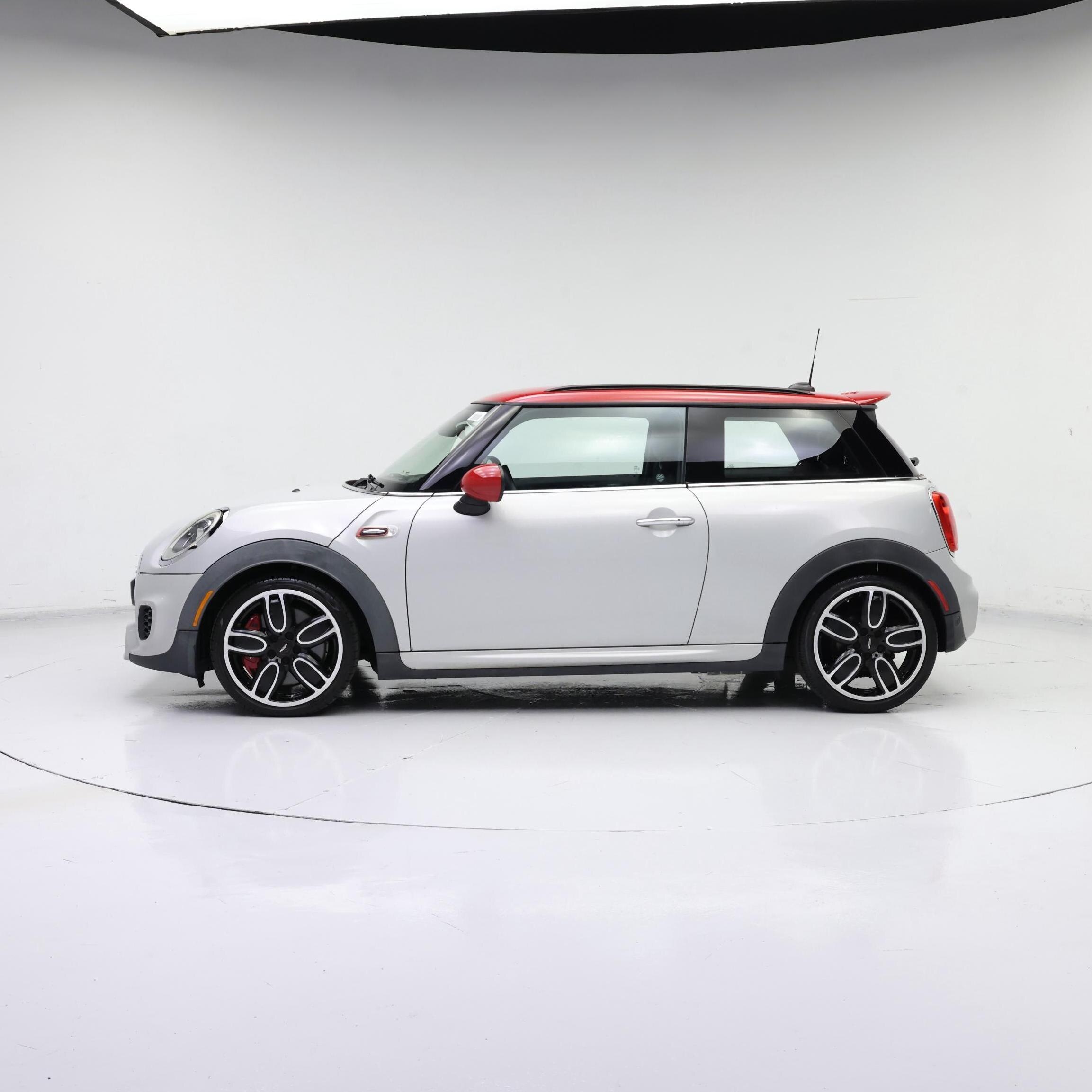 Thumbnail: 2015 MINI Cooper Hardtop - 3