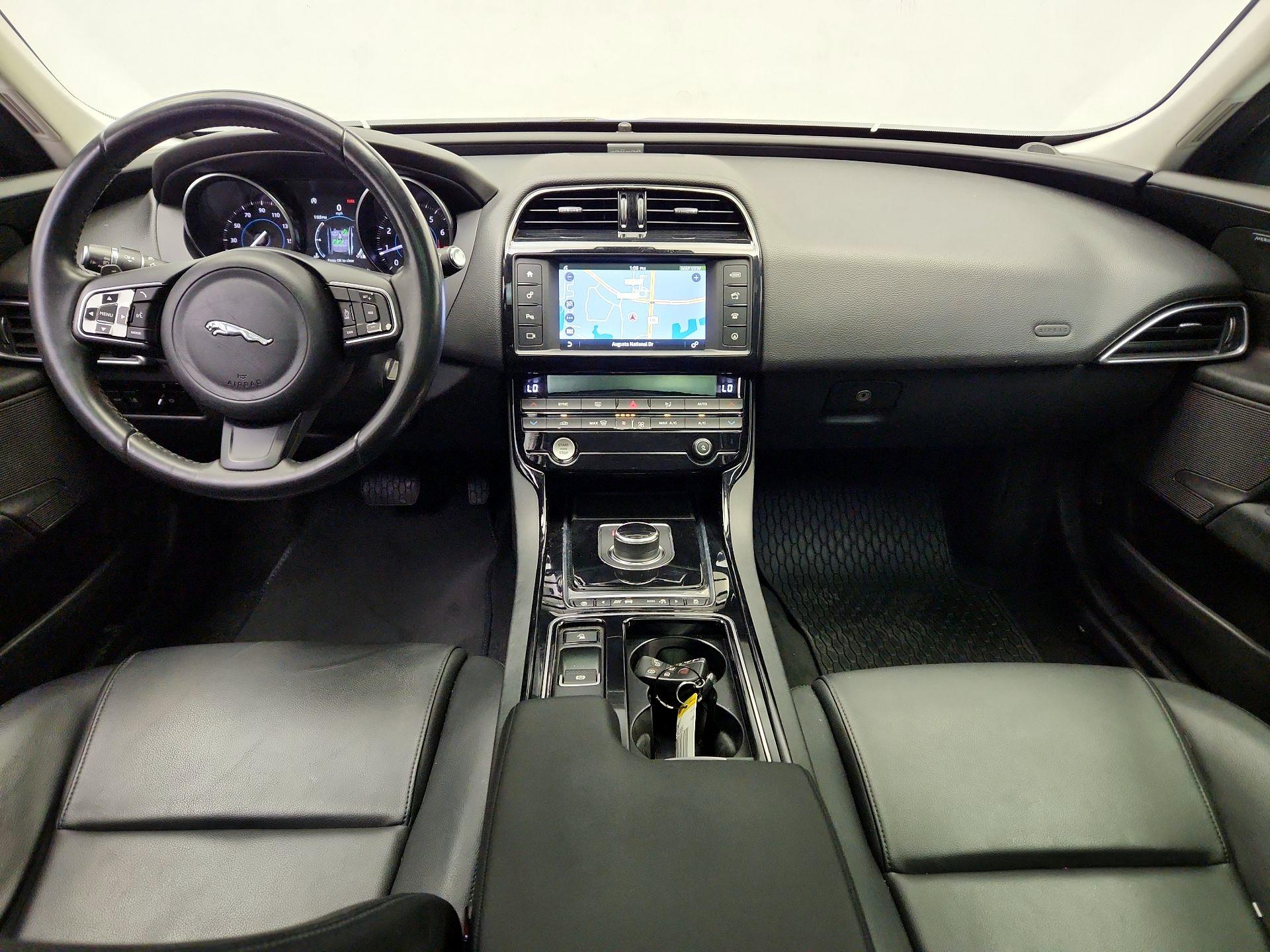 Thumbnail: 2018 Jaguar XE - 9