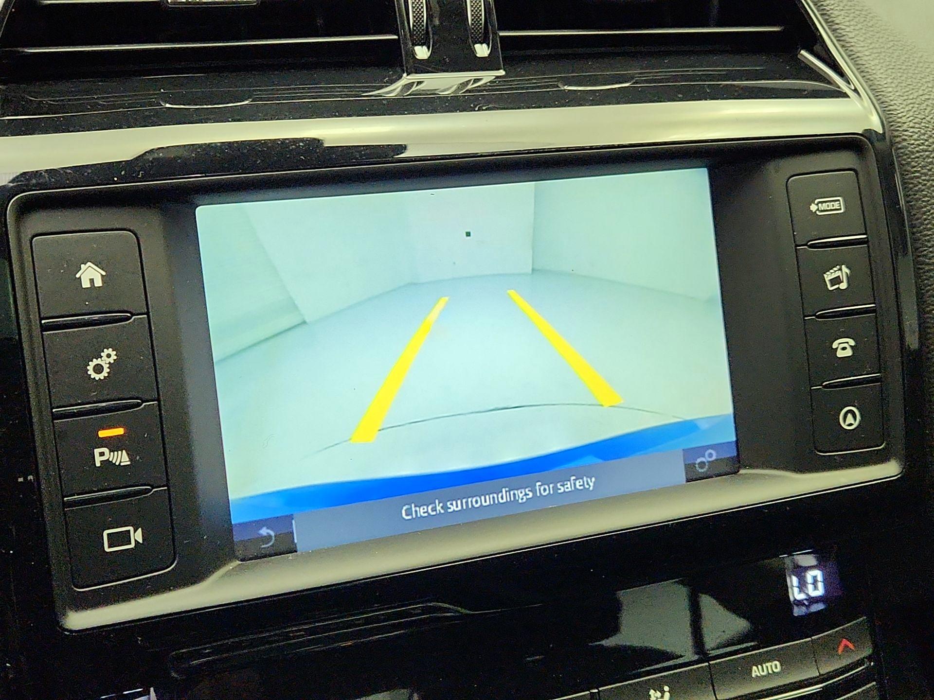 Thumbnail: 2018 Jaguar XE - 15