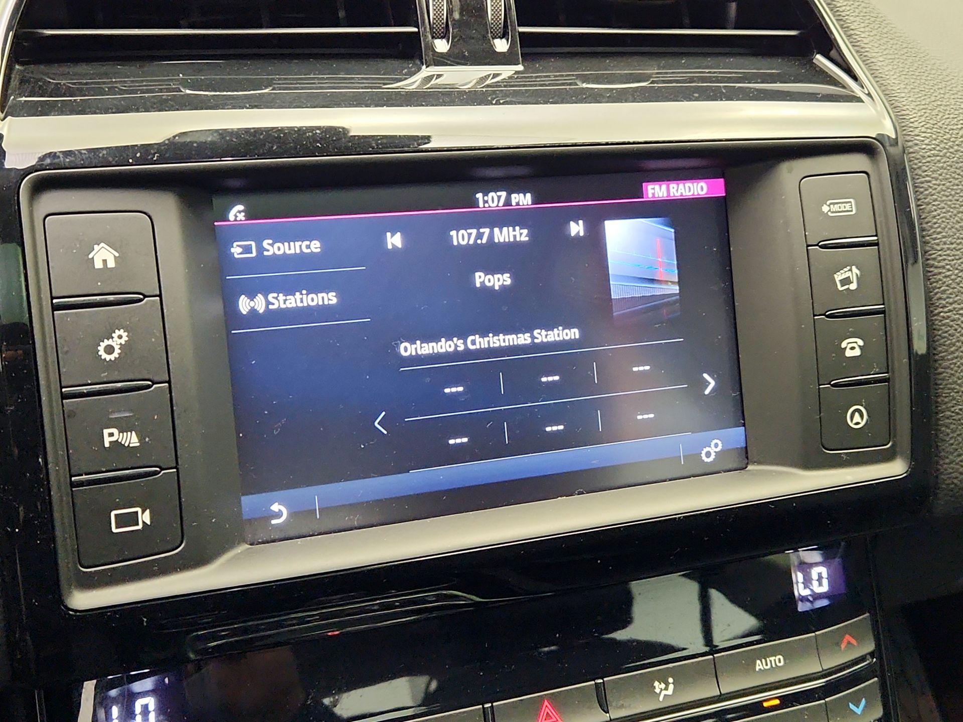 Thumbnail: 2018 Jaguar XE - 16