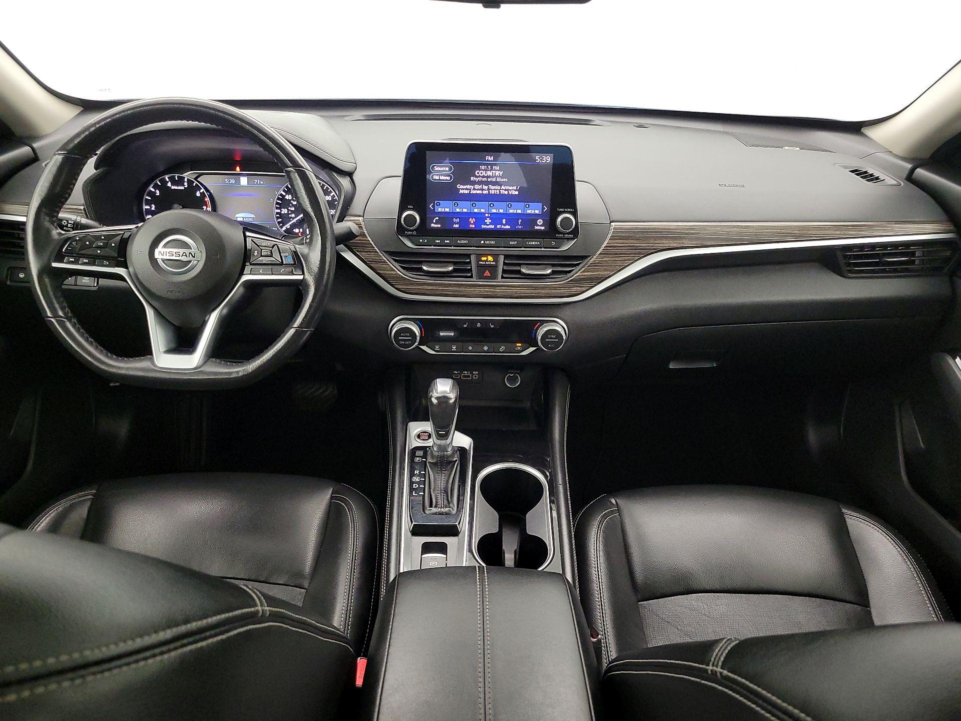 Thumbnail: 2022 Nissan Altima - 9