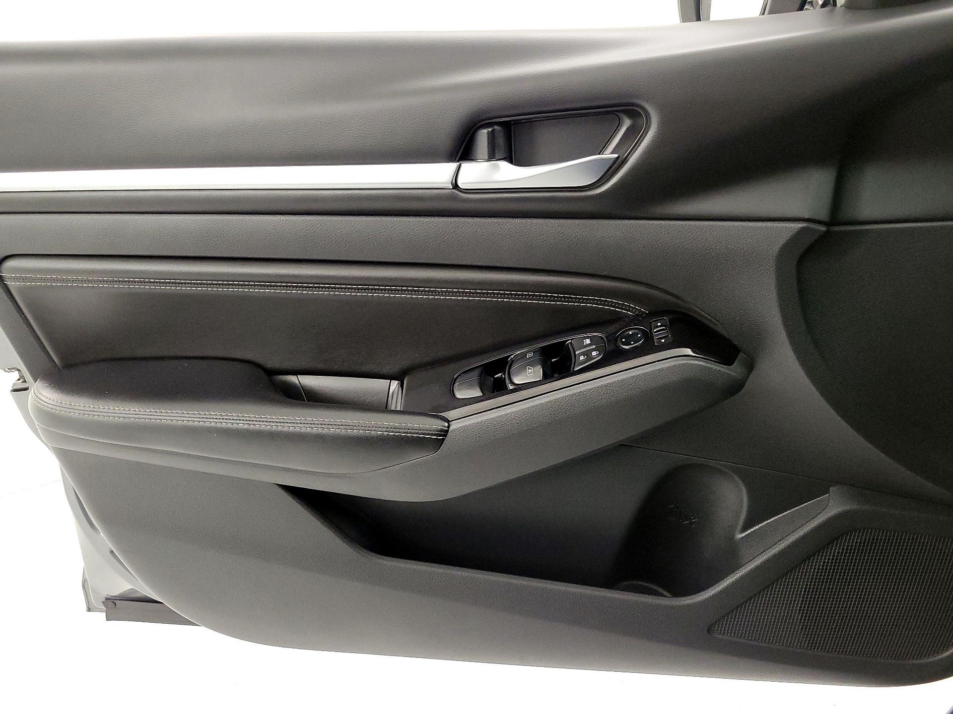 Thumbnail: 2022 Nissan Altima - 12