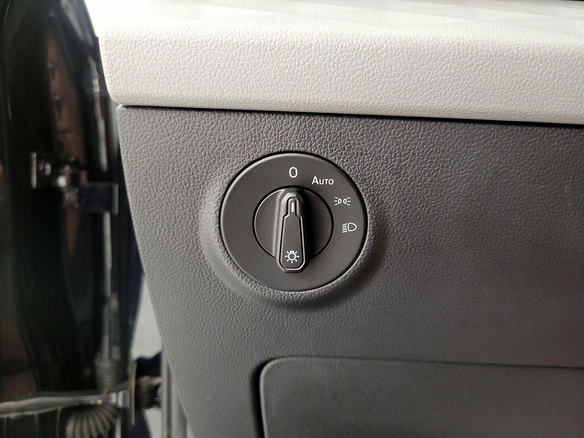 Thumbnail: 2023 Volkswagen Taos - 13