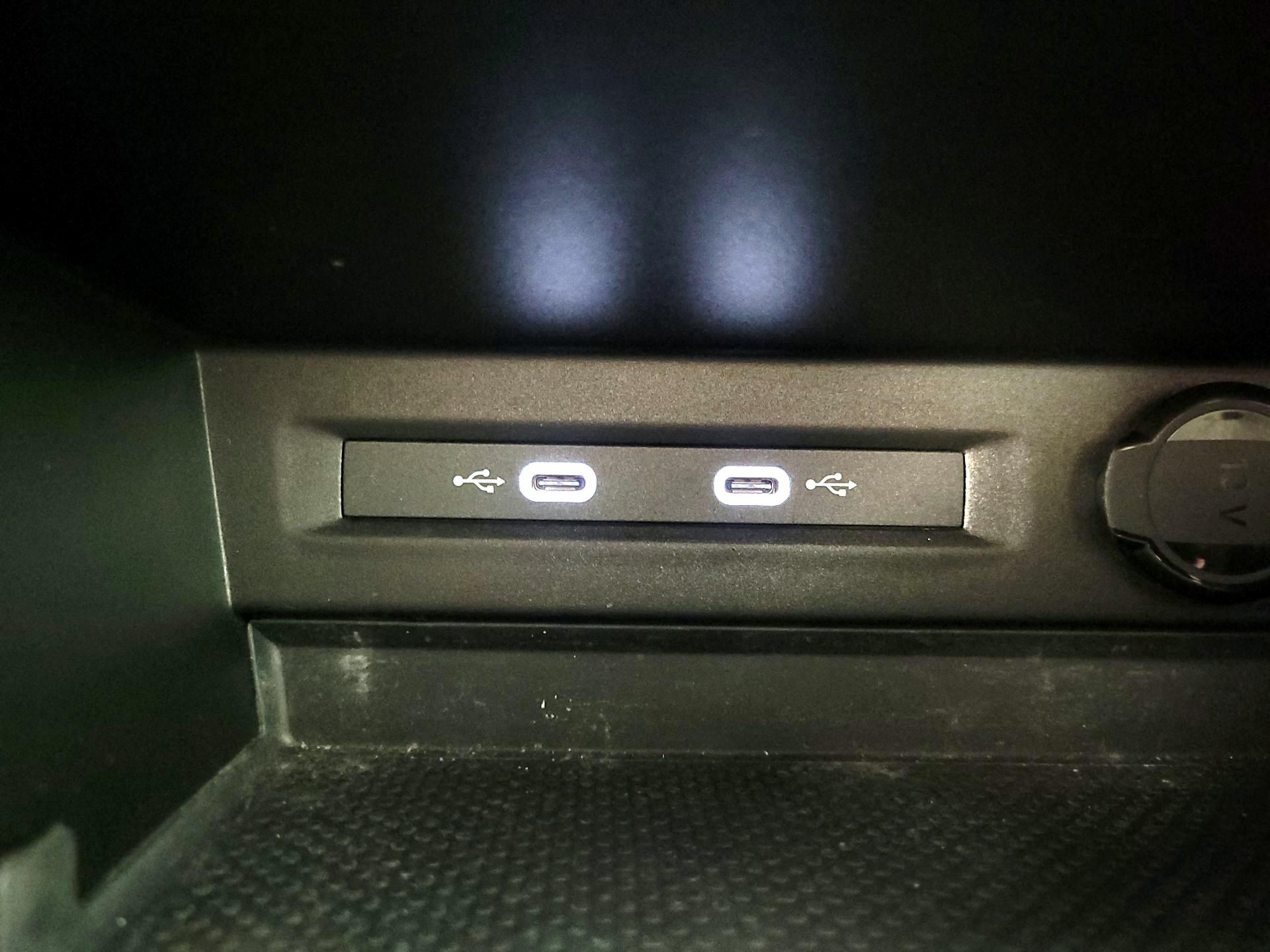 Thumbnail: 2023 Volkswagen Taos - 18