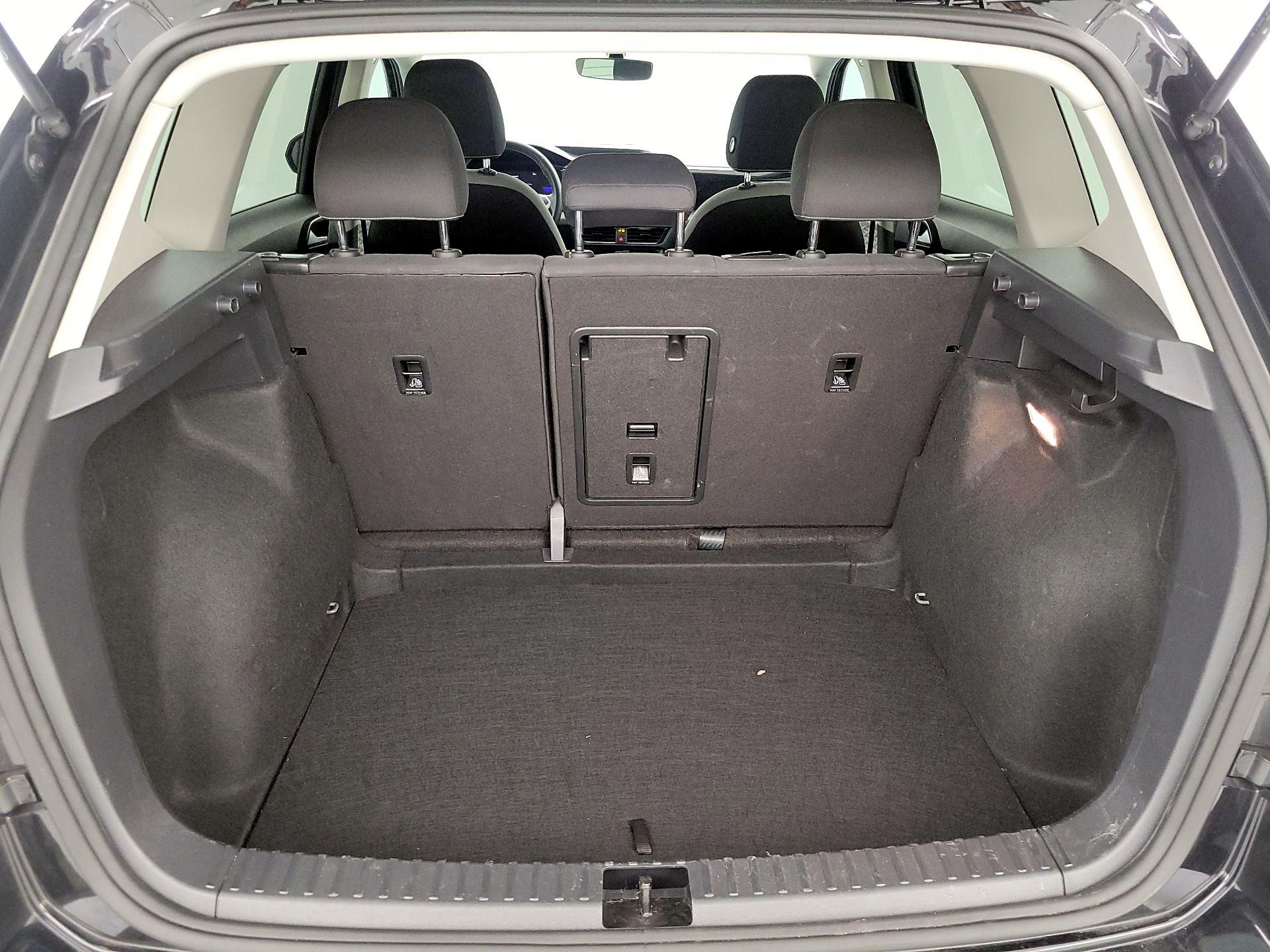 Thumbnail: 2023 Volkswagen Taos - 20