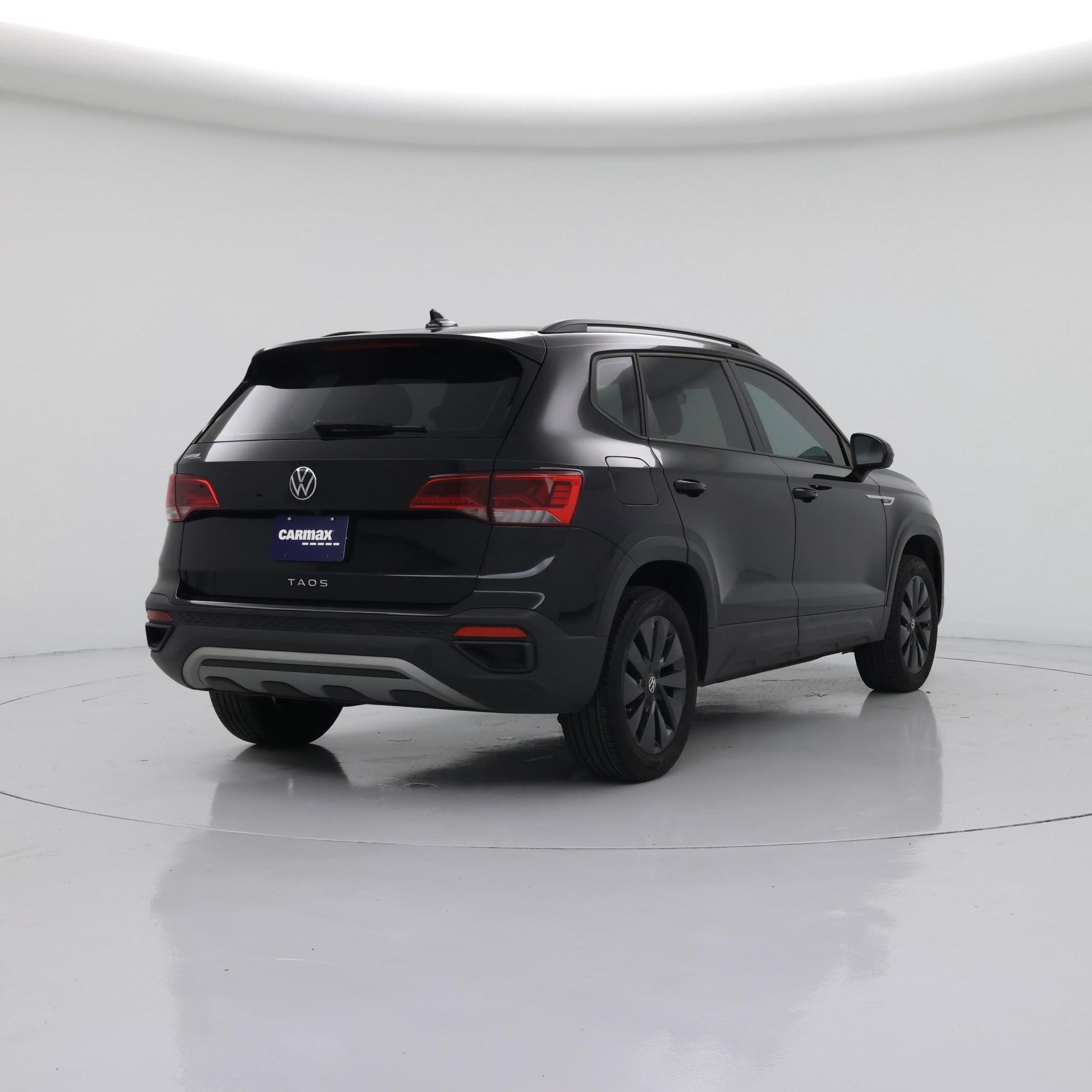 Thumbnail: 2023 Volkswagen Taos - 8