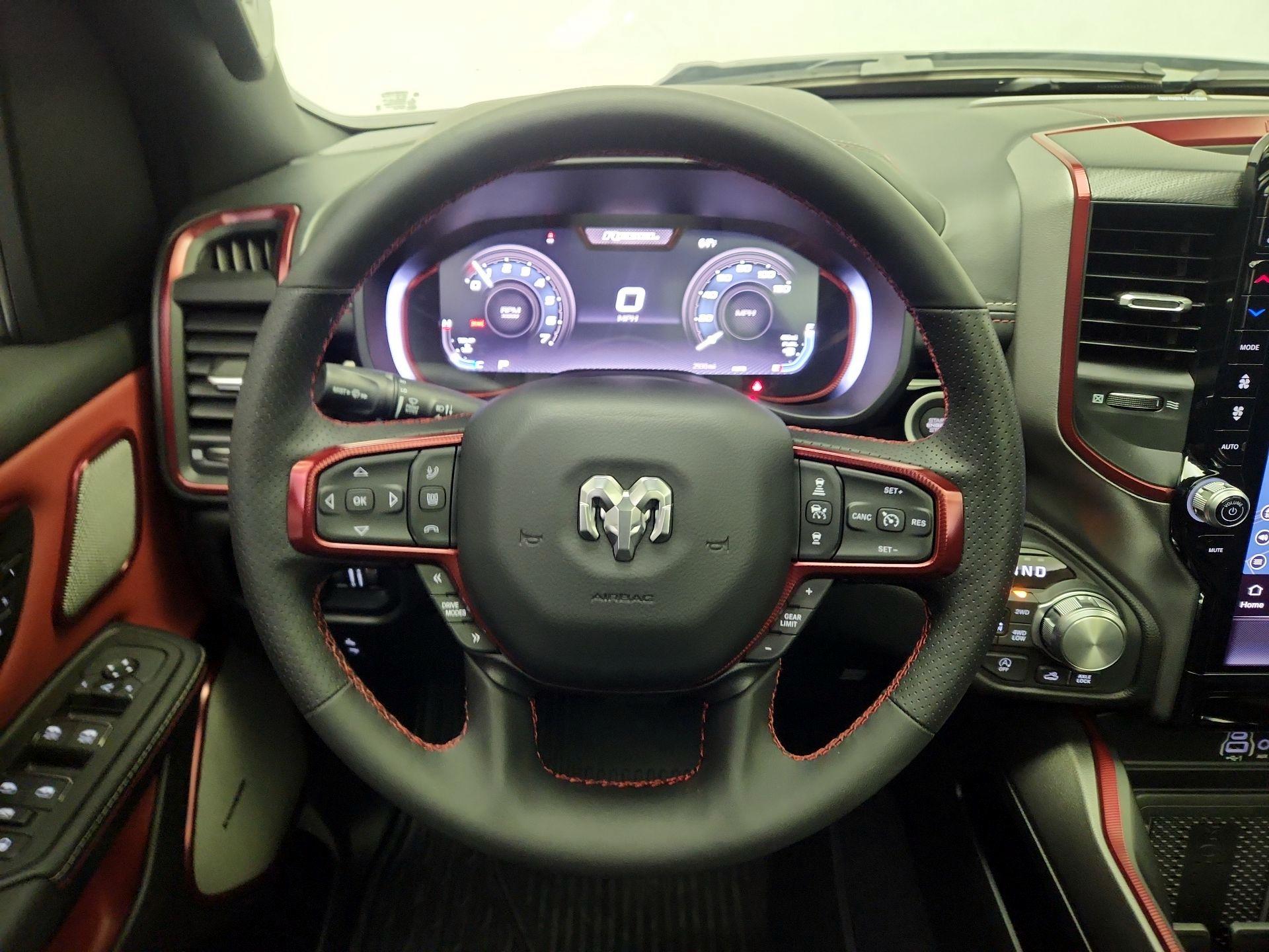 Thumbnail: 2025 RAM 1500 - 10