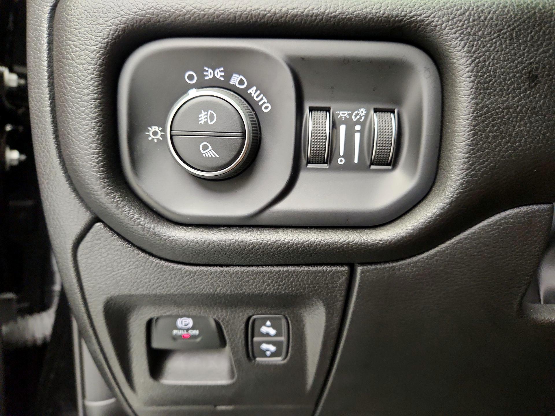 Thumbnail: 2025 RAM 1500 - 13