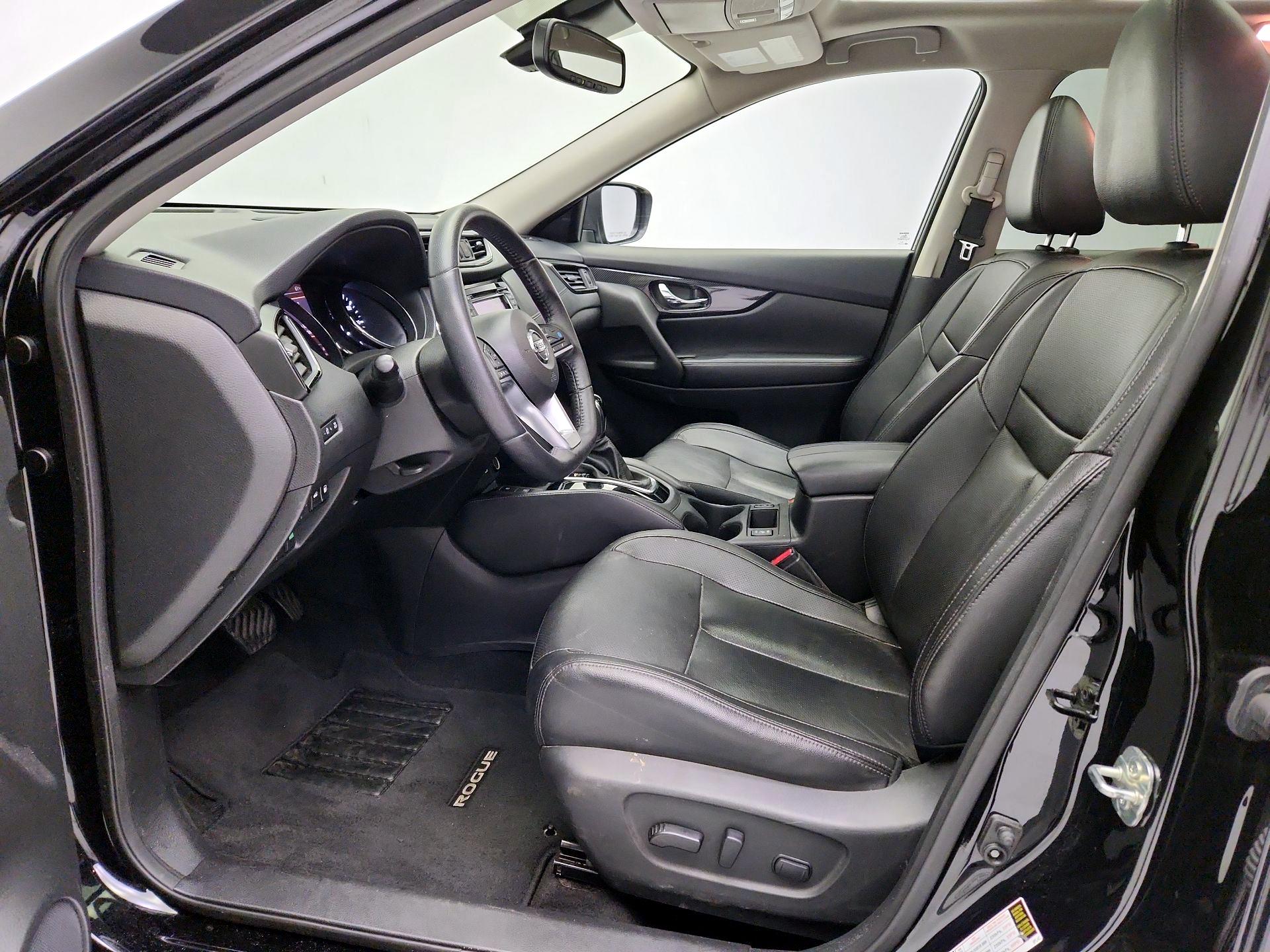 Thumbnail: 2019 Nissan Rogue - 11