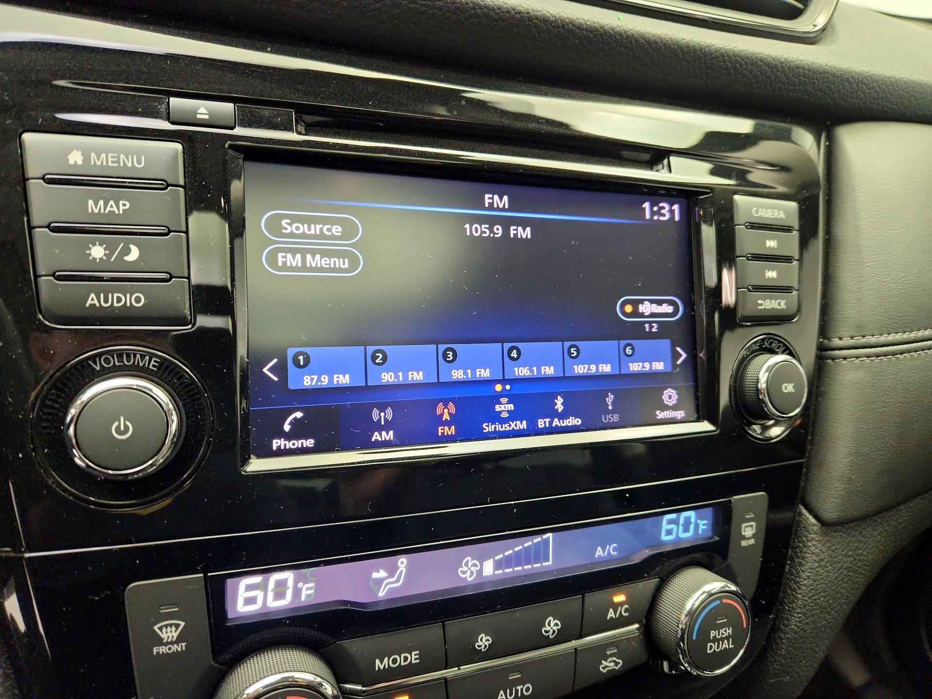 Thumbnail: 2019 Nissan Rogue - 16