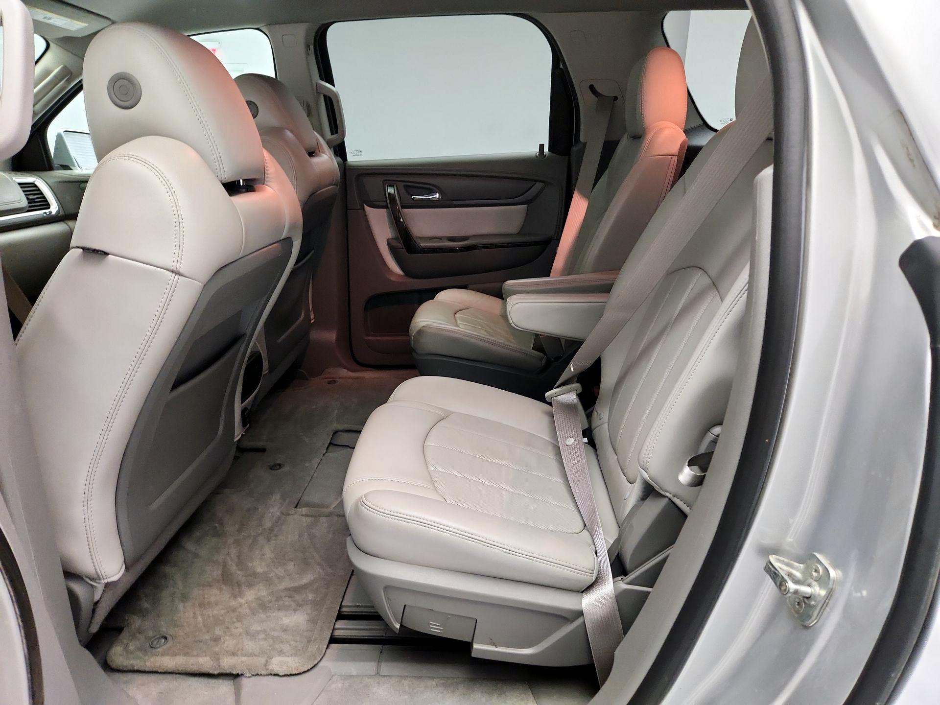 Thumbnail: 2014 GMC Acadia - 19