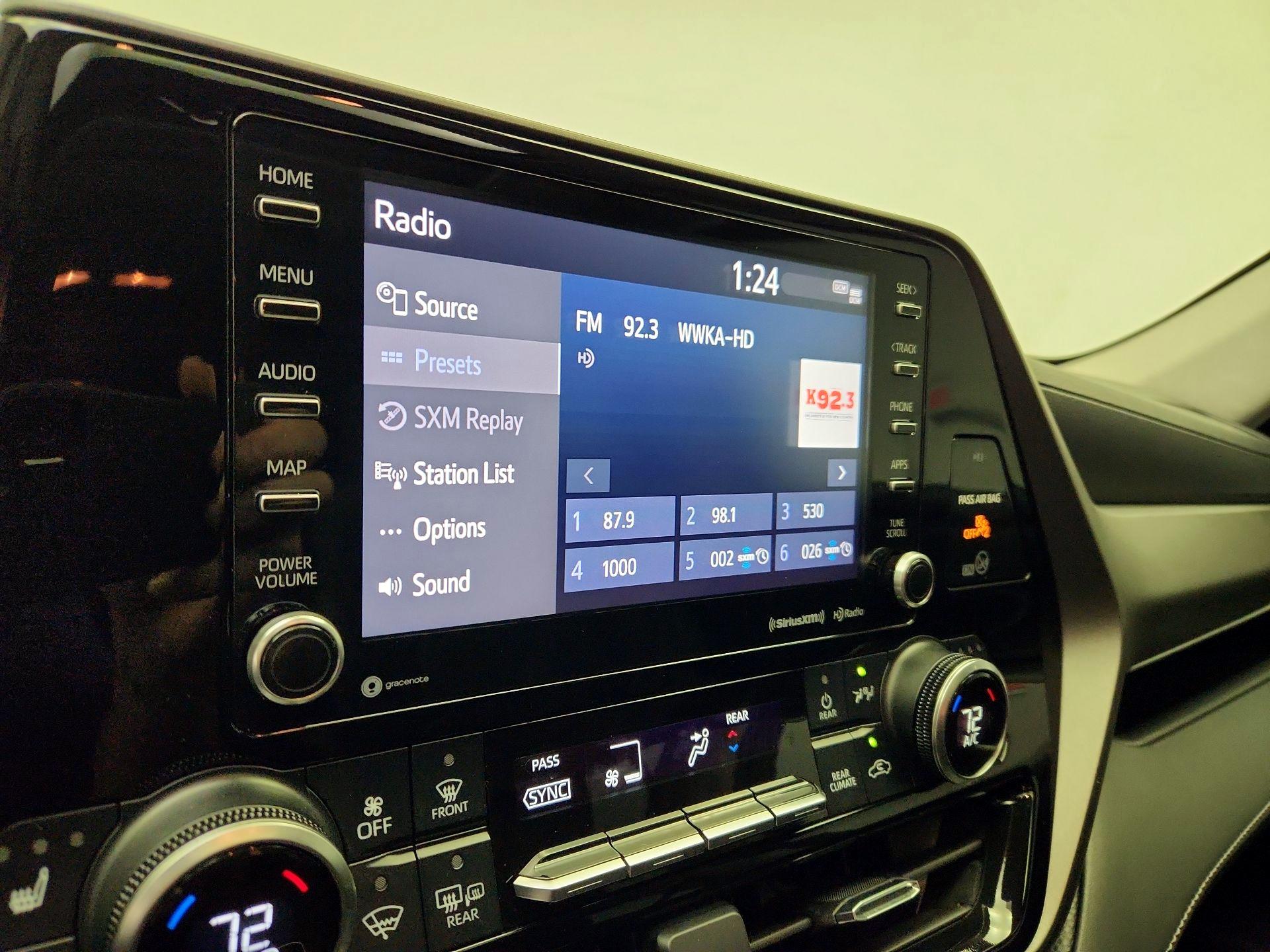 Thumbnail: 2021 Toyota Highlander - 15