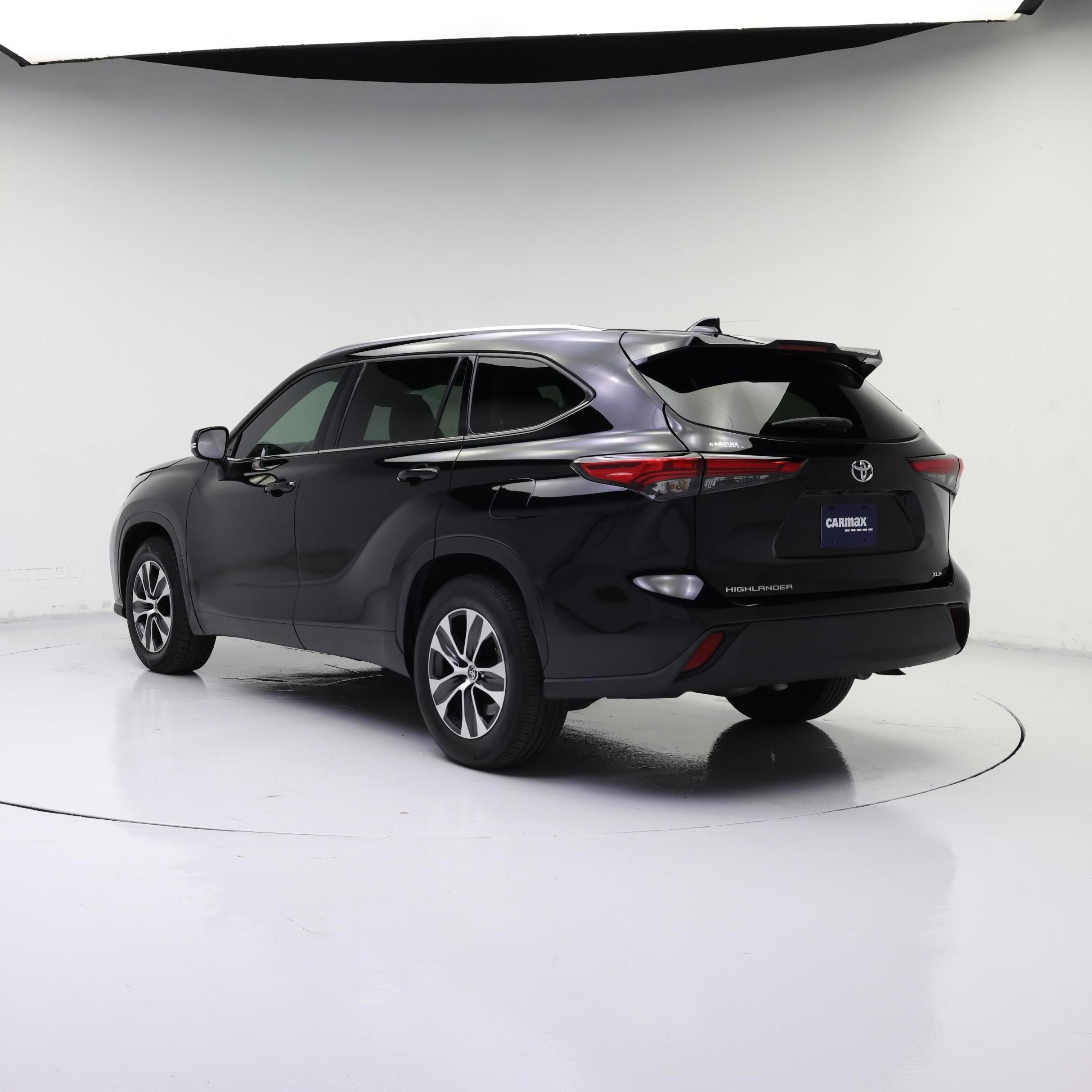 Thumbnail: 2021 Toyota Highlander - 2