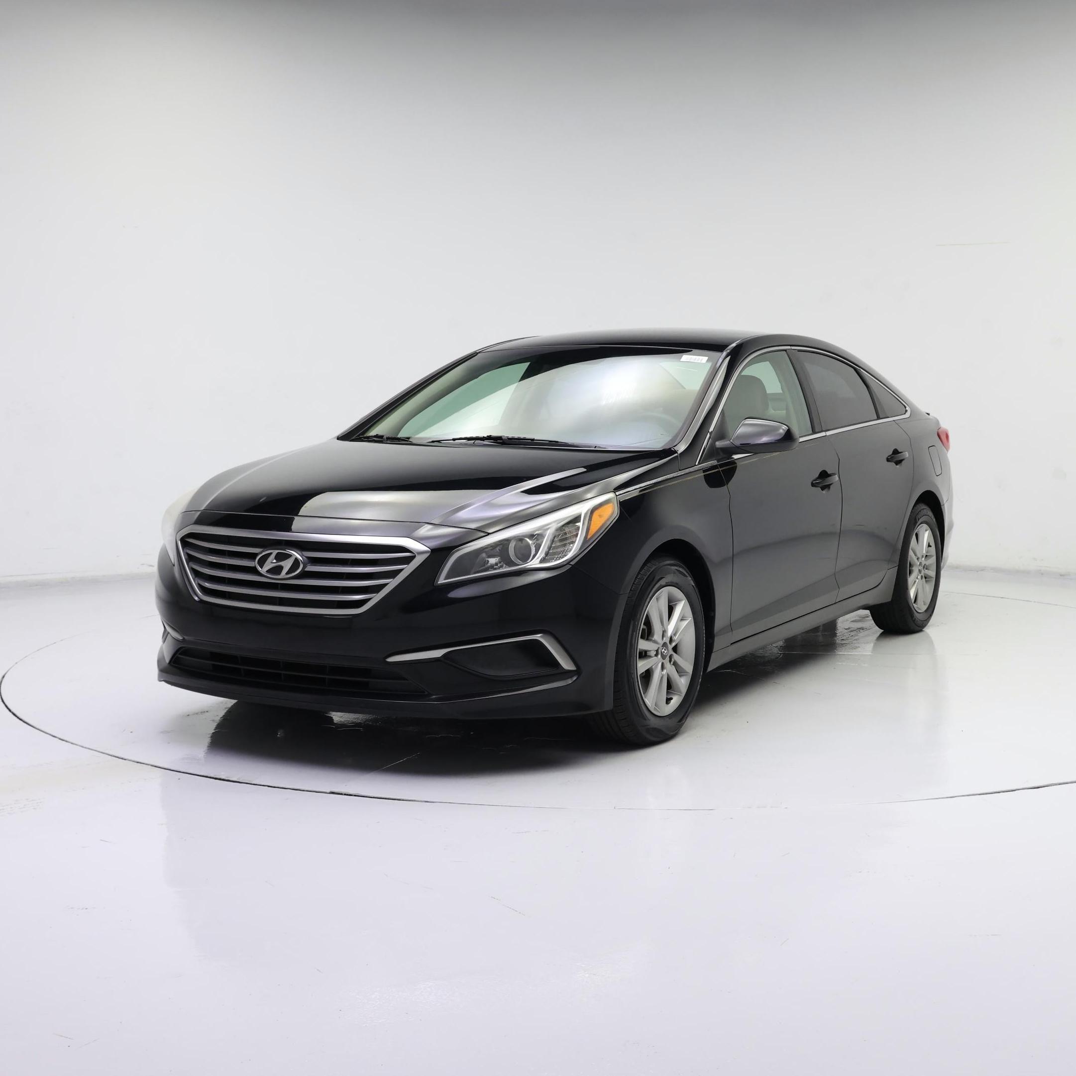 Thumbnail: 2016 Hyundai Sonata - 4