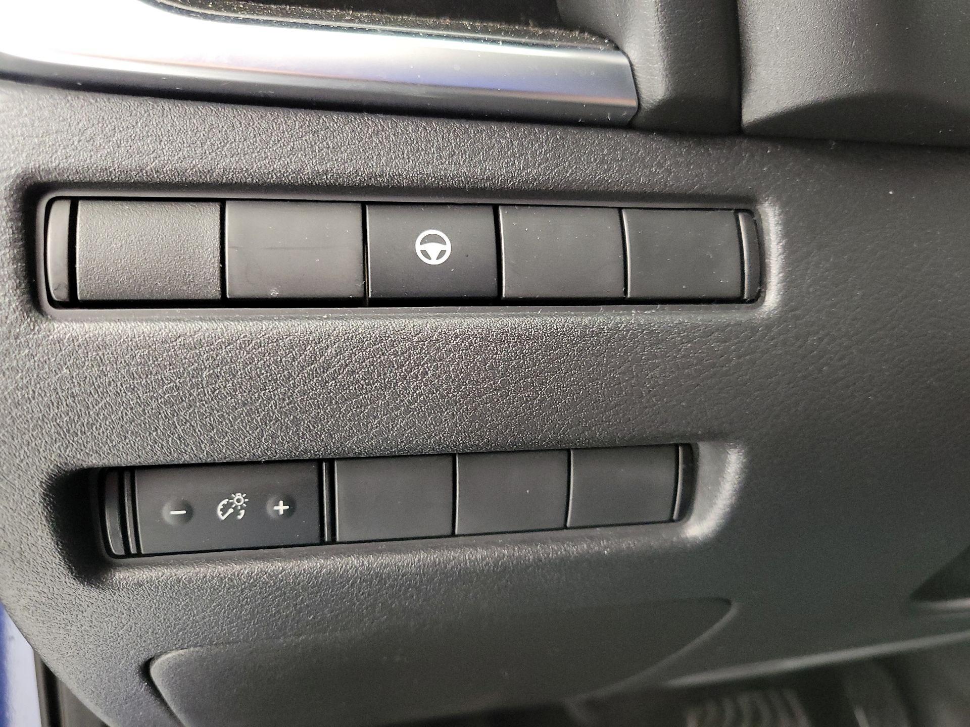 Thumbnail: 2022 Nissan Rogue - 13